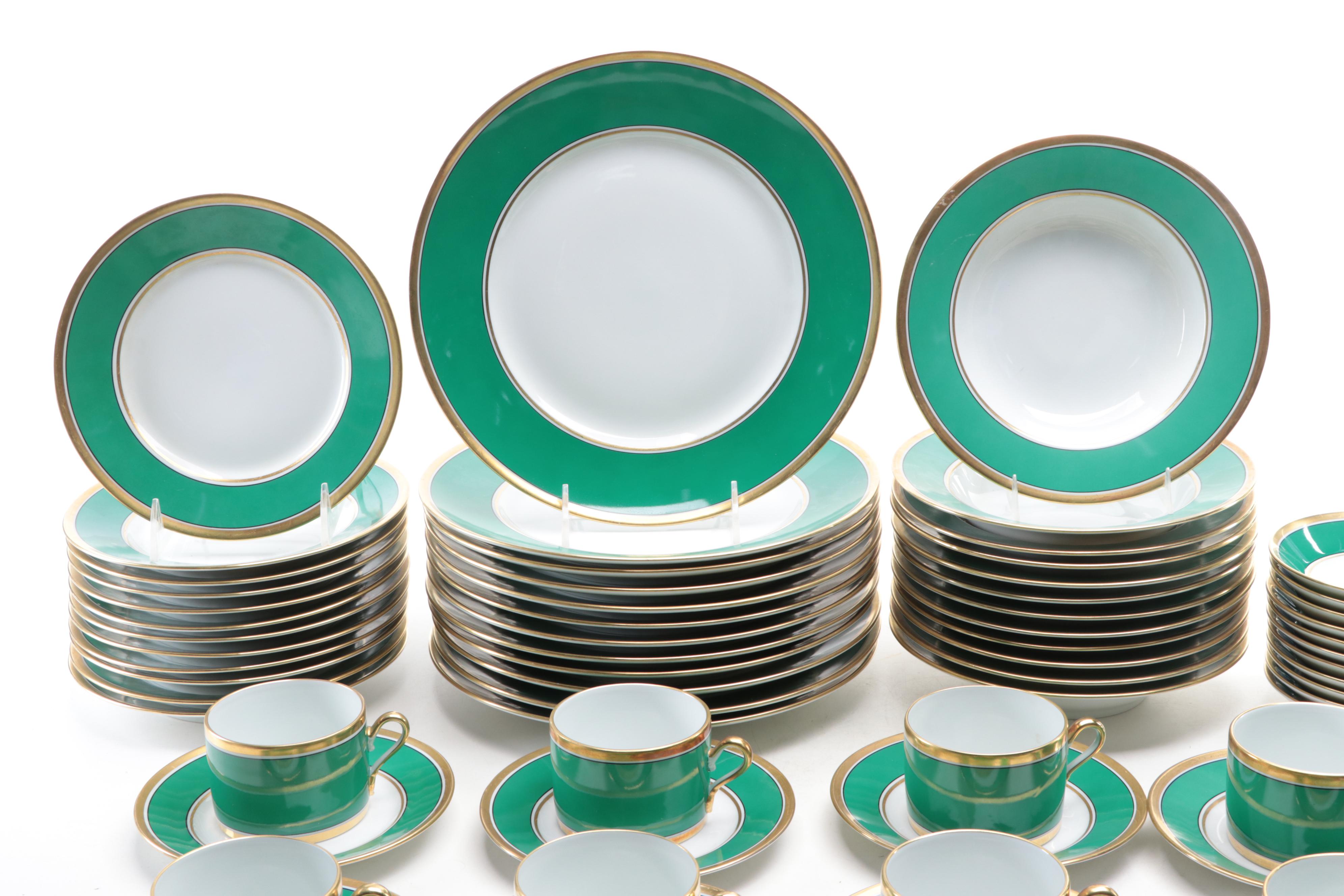 Richard Ginori Green "Contessa" Porcelain Dinnerware, Late 20th Century