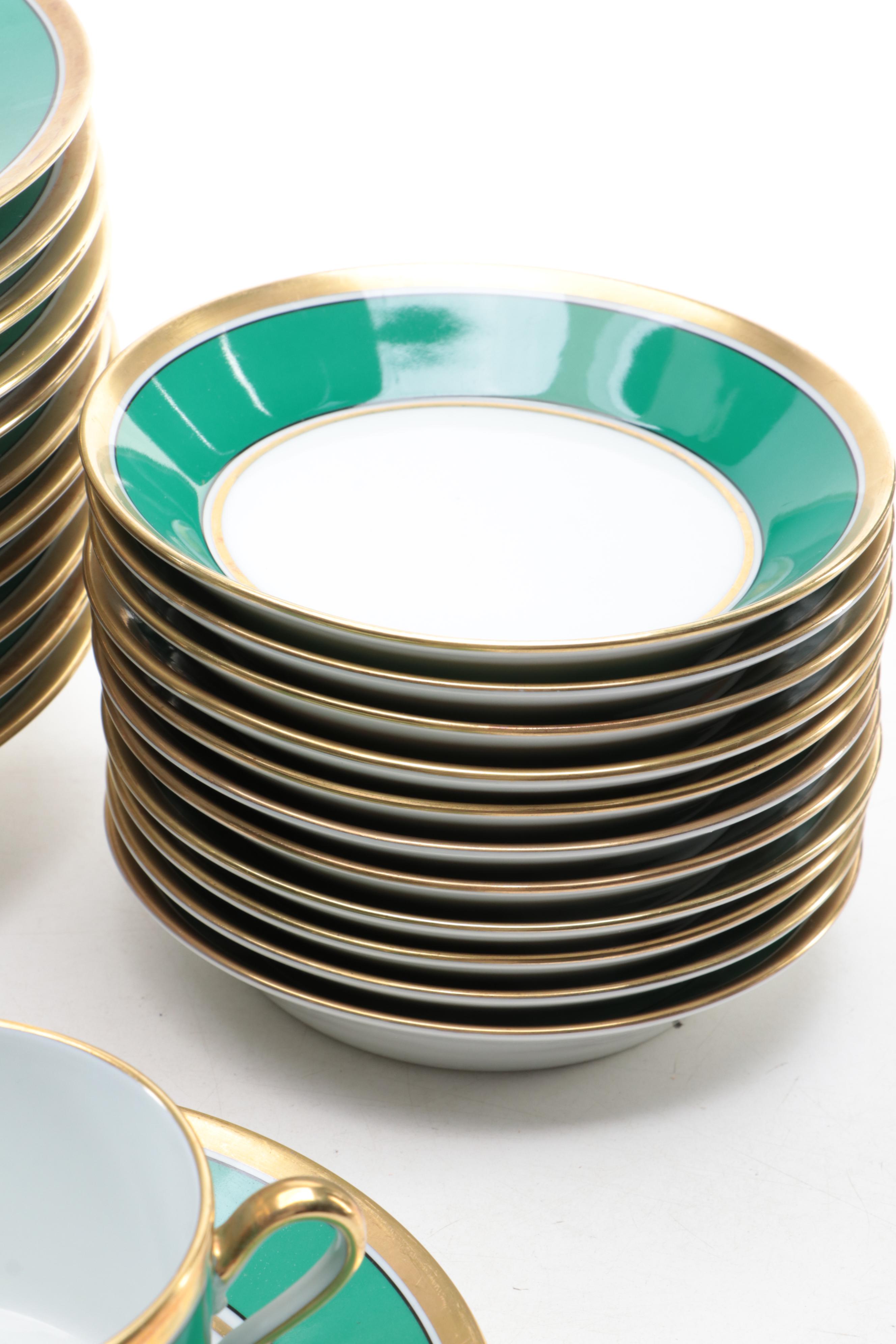 Richard Ginori Green "Contessa" Porcelain Dinnerware, Late 20th Century