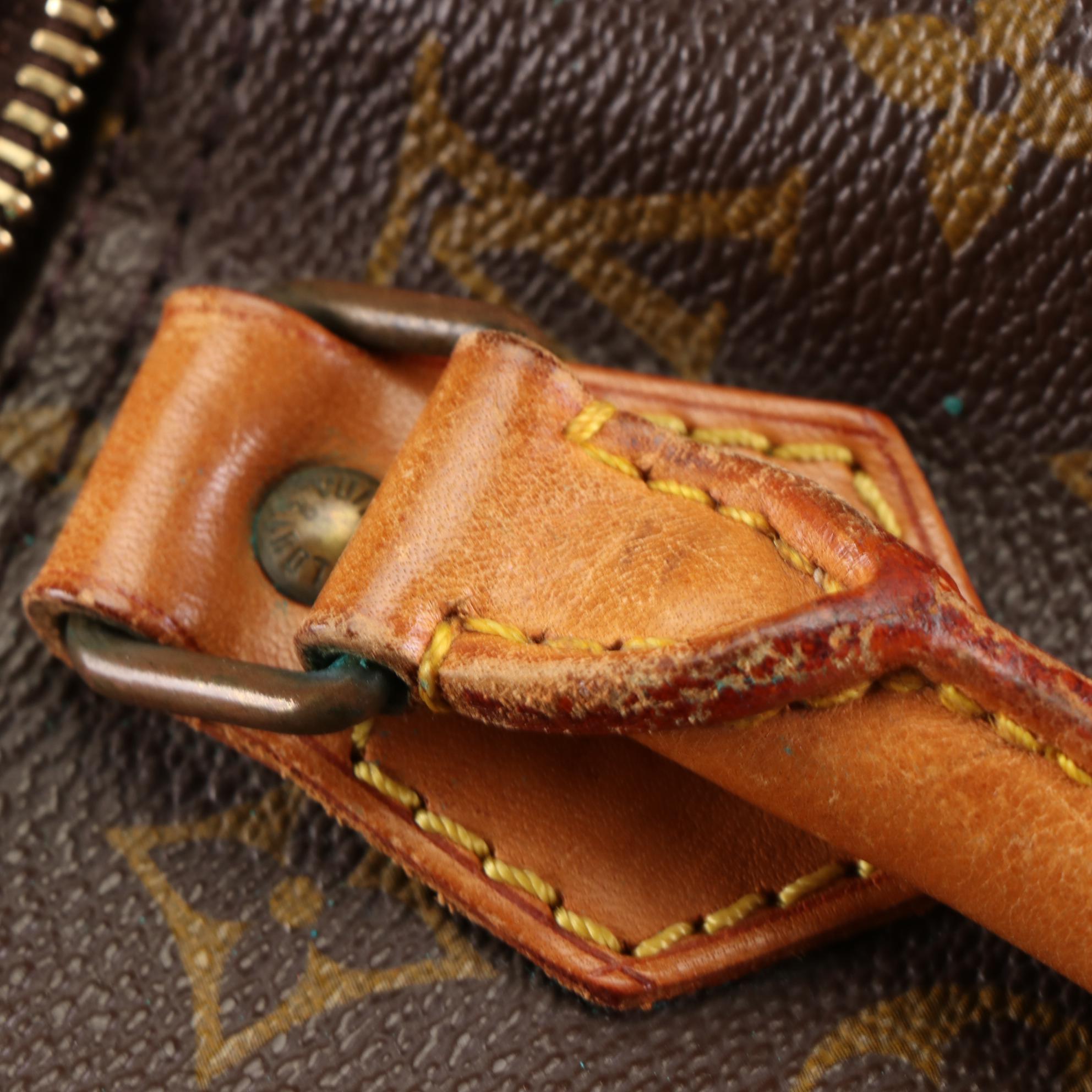 Louis Vuitton Speedy 40 in Monogram Canvas and Vachetta Leather