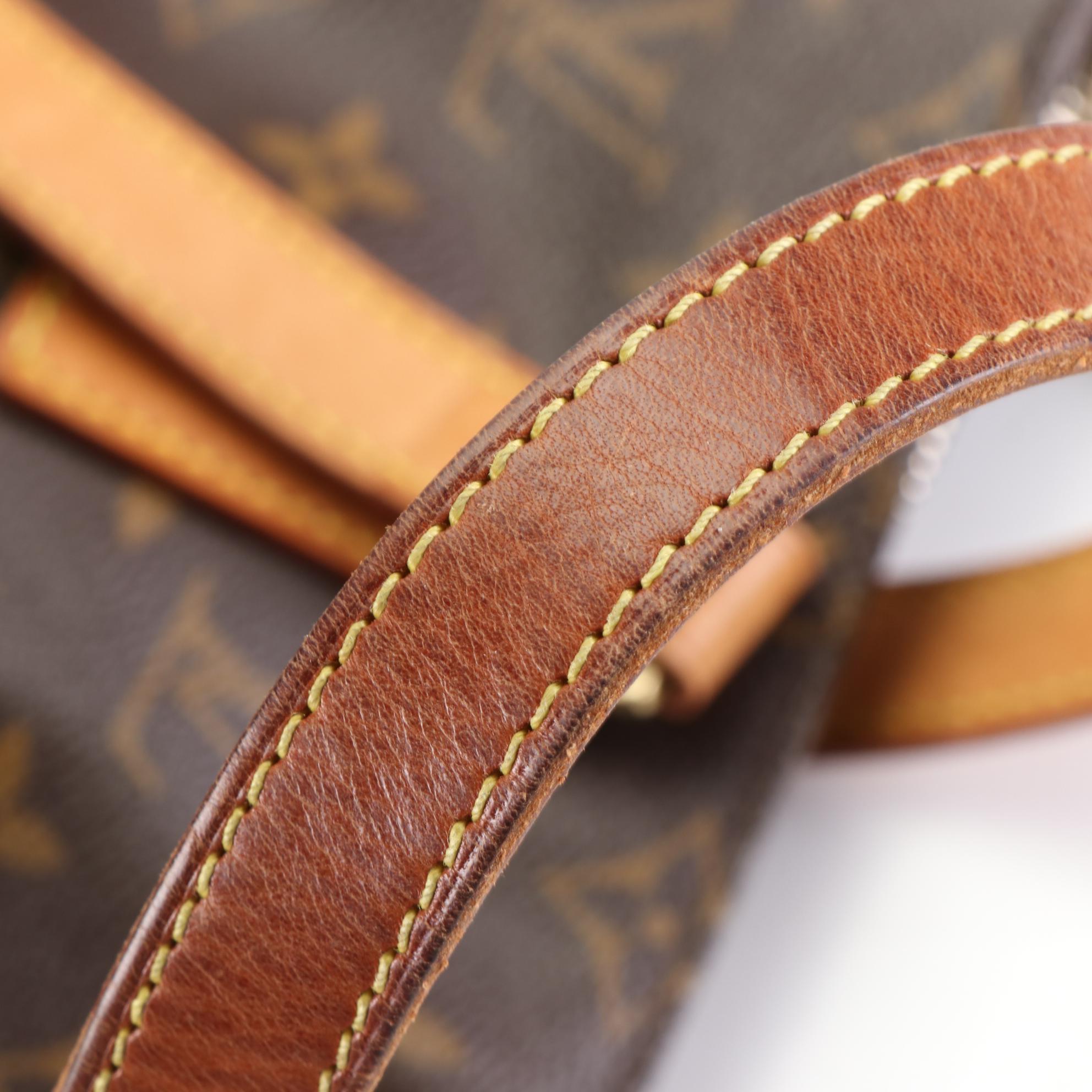 Louis Vuitton Cabas Mezzo in Monogram Canvas