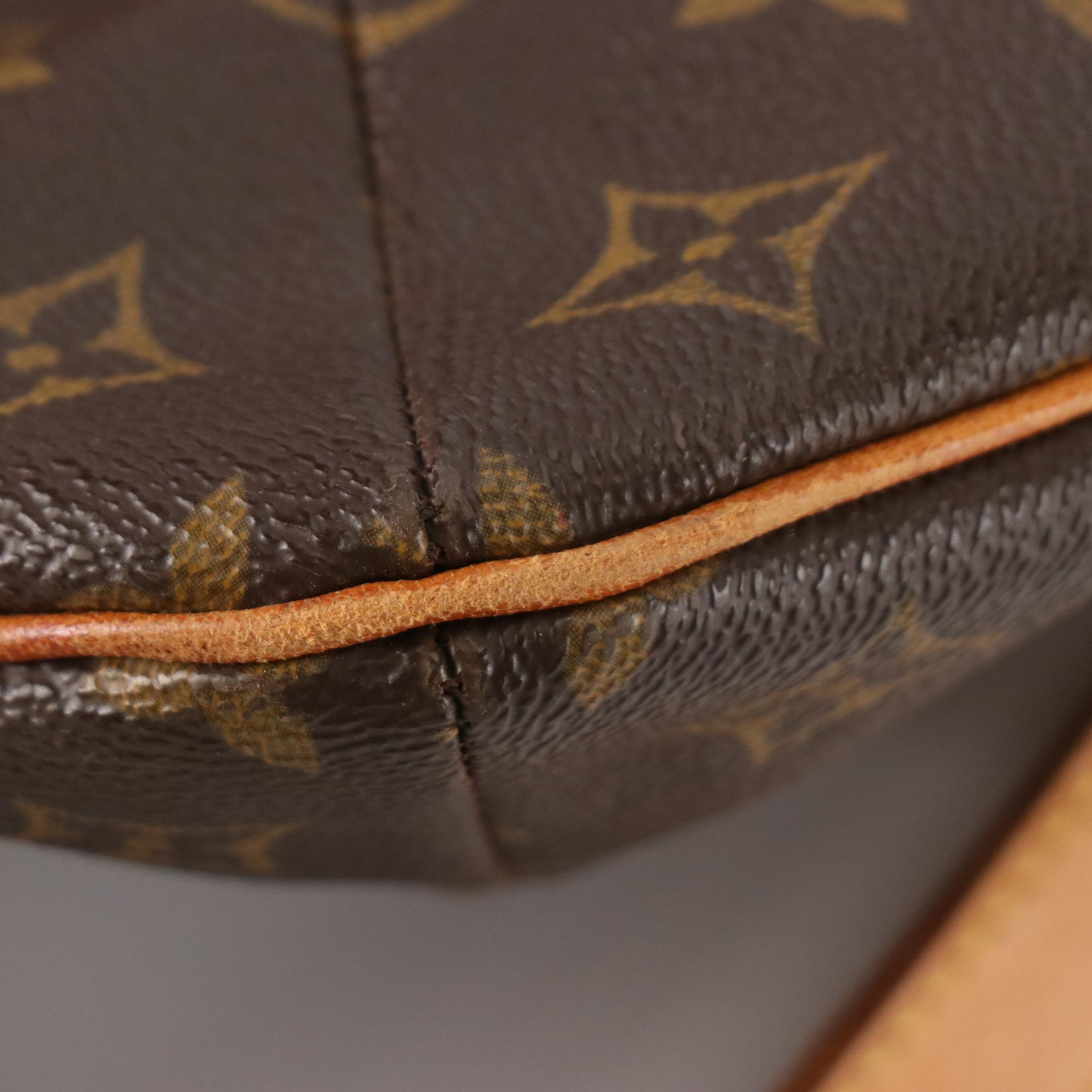 Louis Vuitton Musette Bag in Monogram Canvas and Vachetta Leather