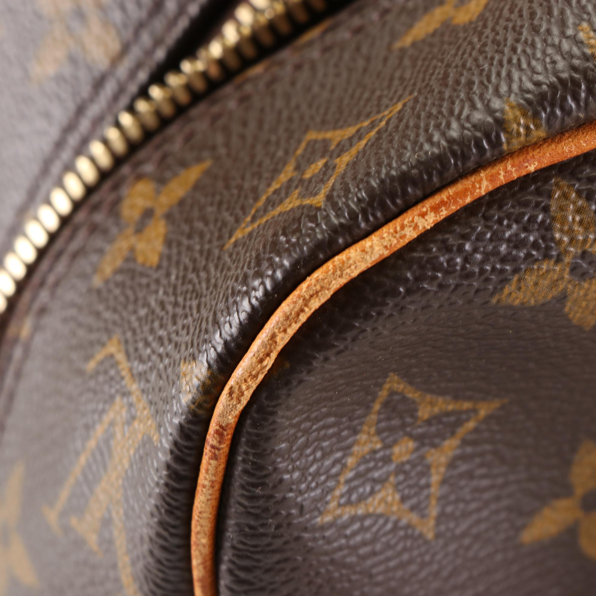 Louis Vuitton Cité GM Shoulder Bag in Monogram Canvas and Leather