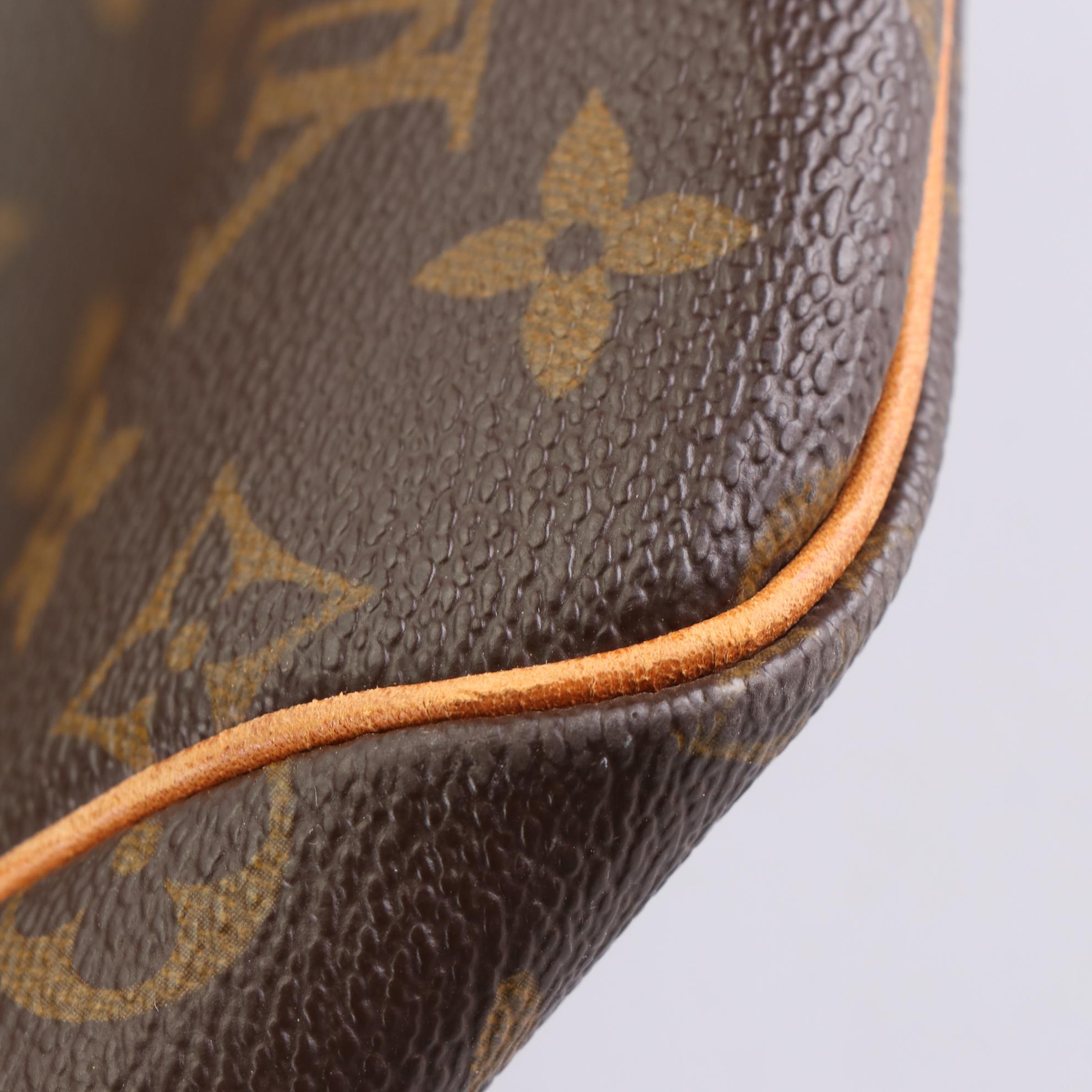 Louis Vuitton Keepall 55 in Monogram Canvas and Vachetta Leather