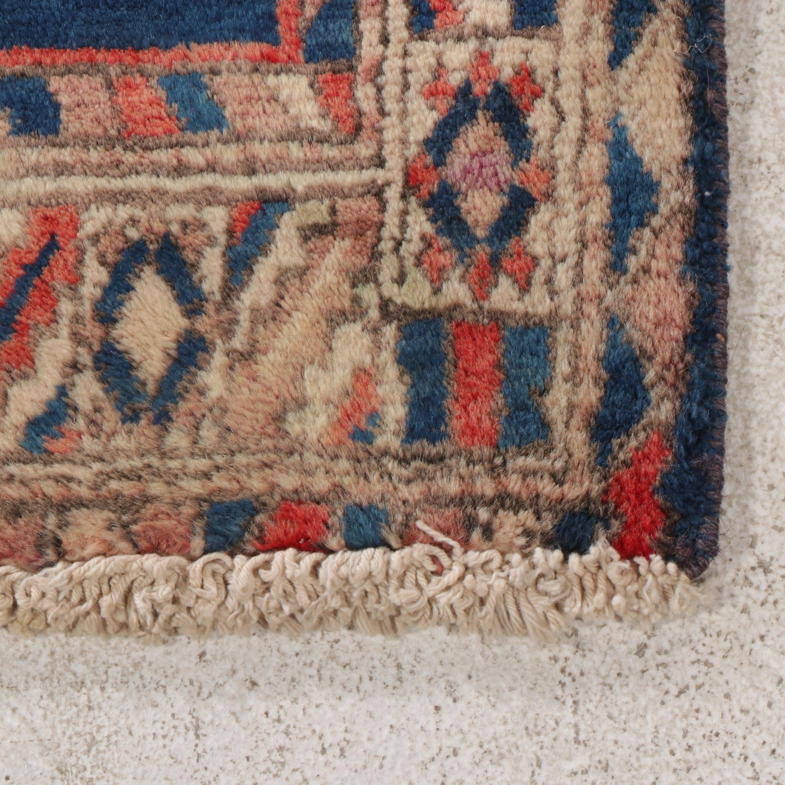 5' x 6'8 Hand-Knotted Persian Sirjan Area Rug