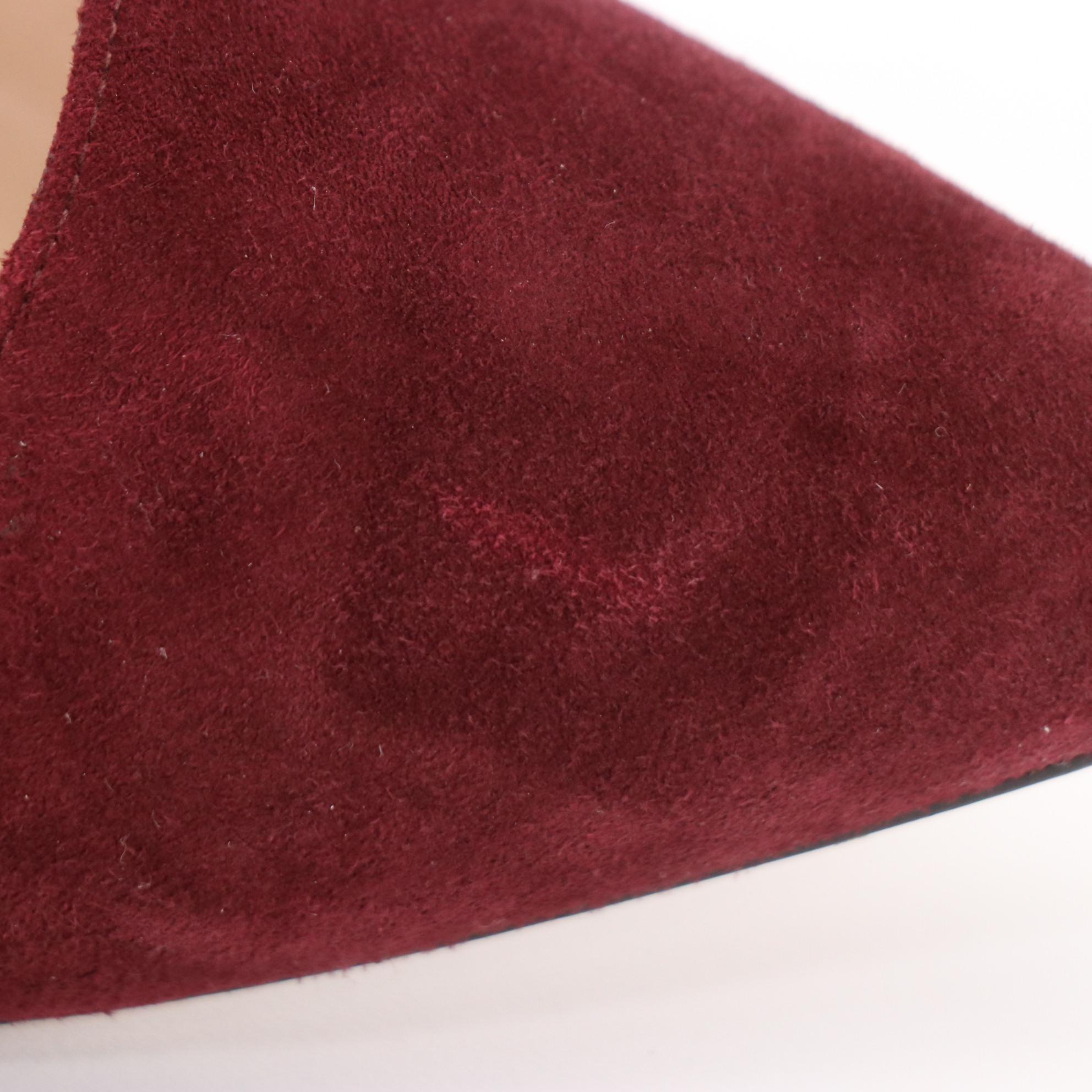 Manolo Blahnik Pointed Toe Kitten Heel Pumps in Bordeaux Suede with Box