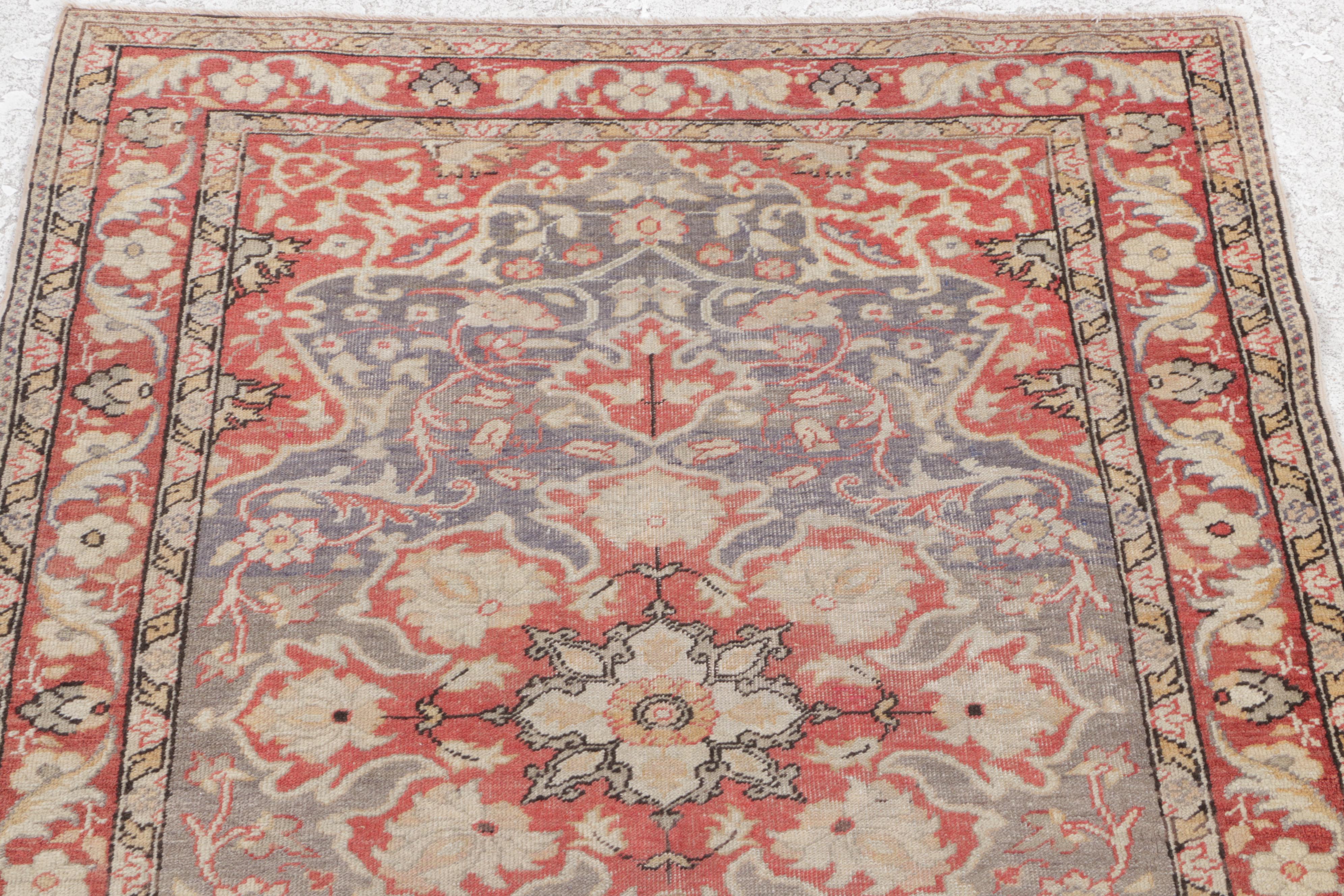 4'1 x 6' Hand-Knotted Turkish Hereke Area Rug