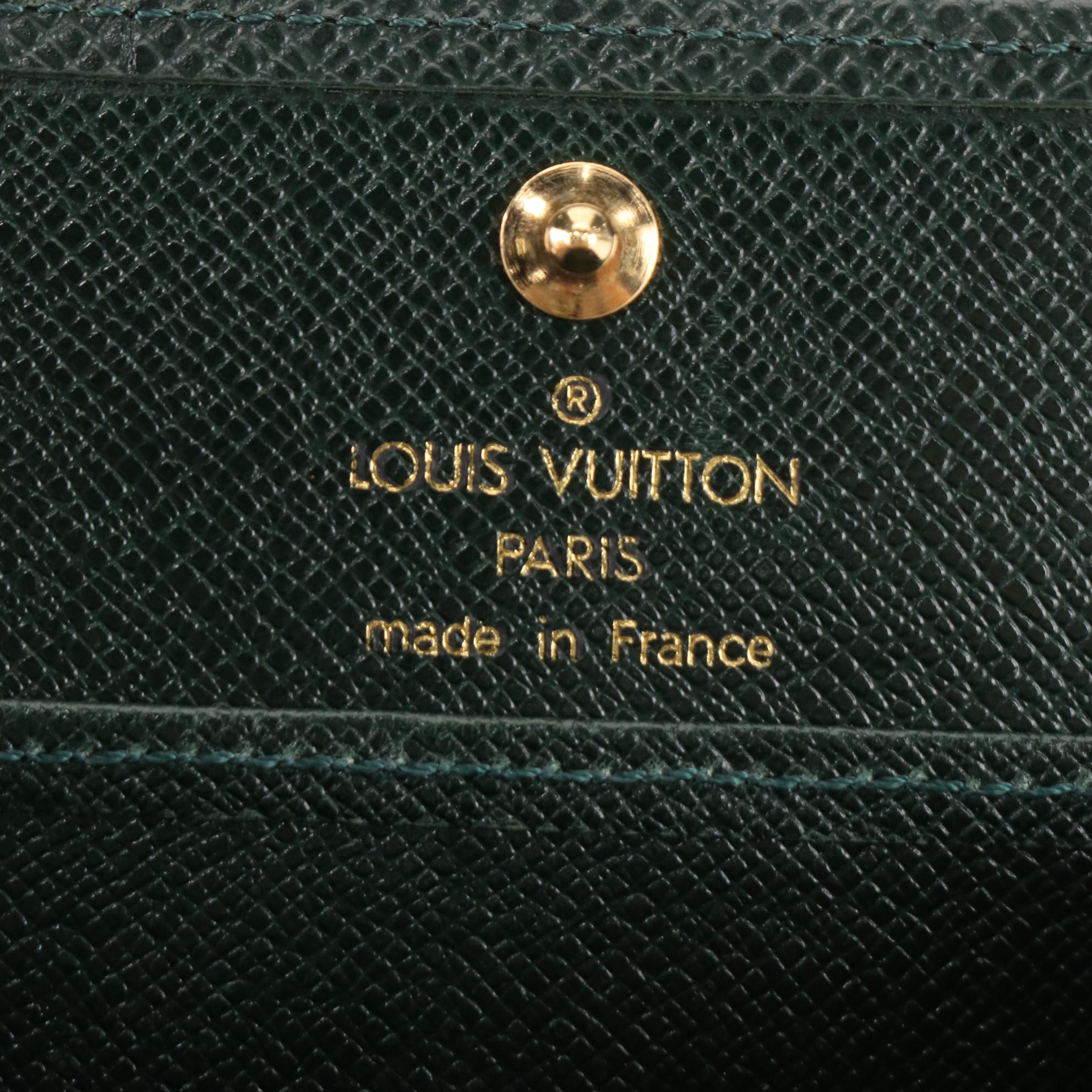 Louis Vuitton Accessory Snap Pouch in Taiga Leather
