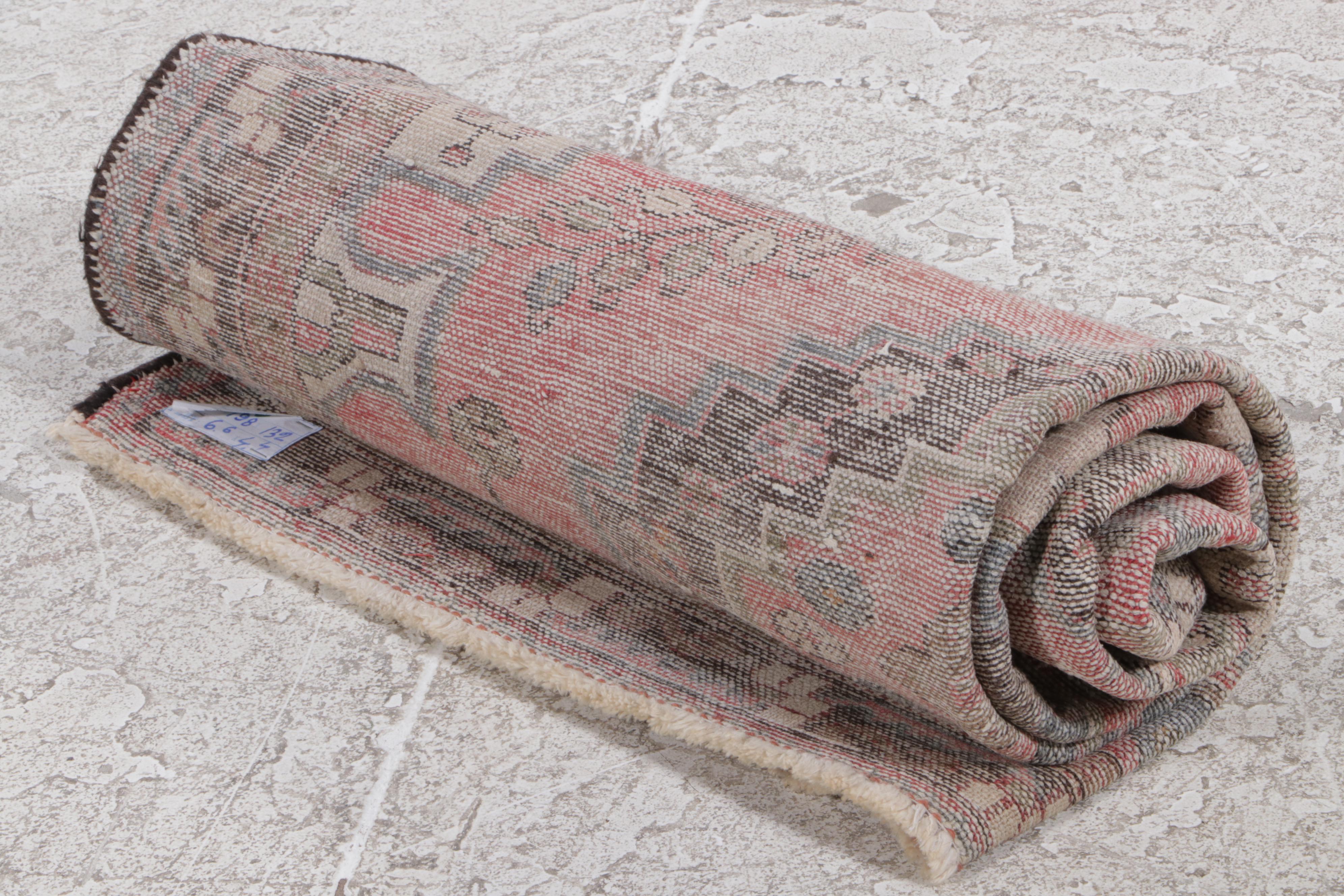 4'4 x 6'7 Hand-Knotted Persian Hamadan Area Rug