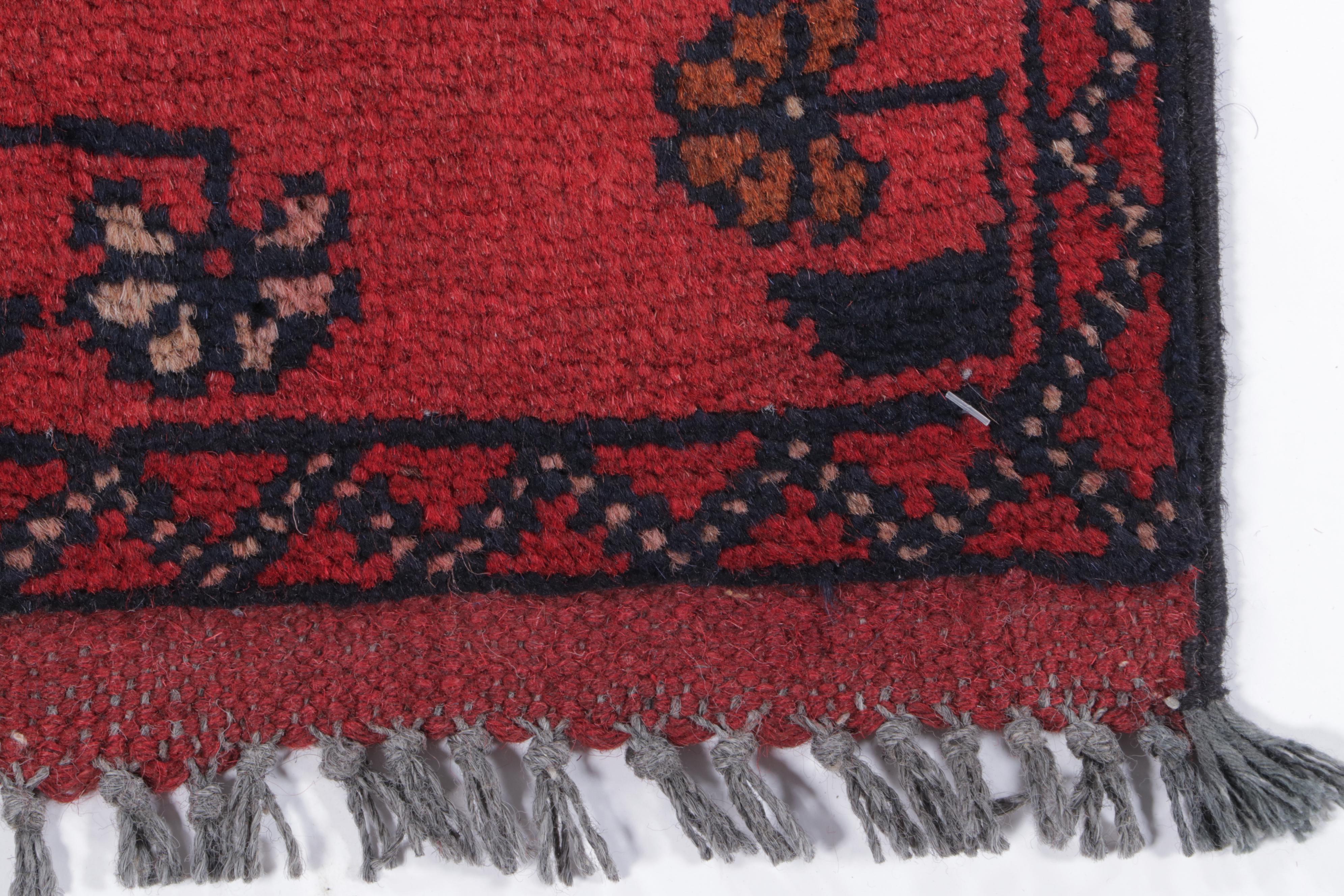 1'9 x 5'4 Hand-Knotted Afghan Kunduz Accent Rug