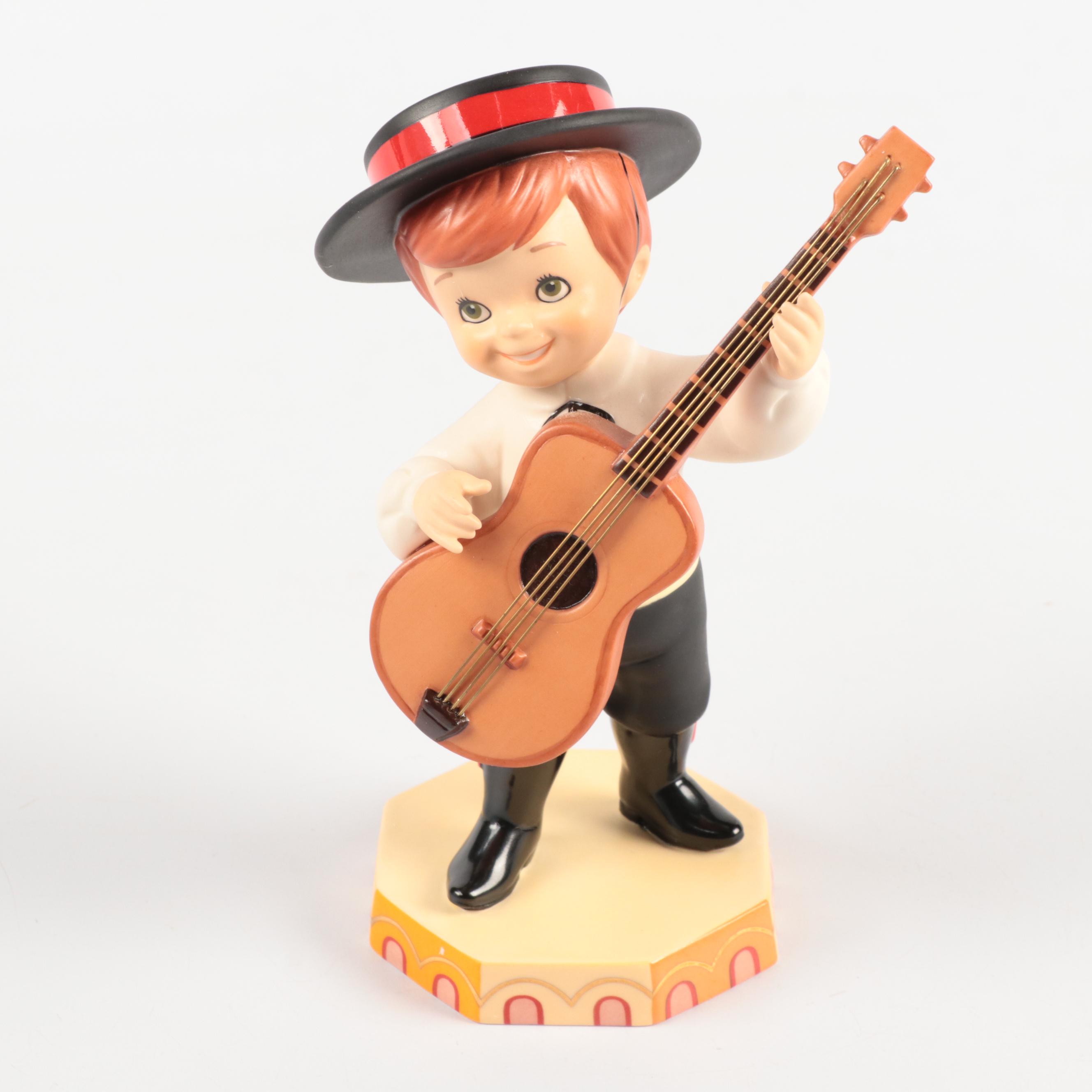 Walt Disney Classics Collection  "It's a Small World After All" Figures