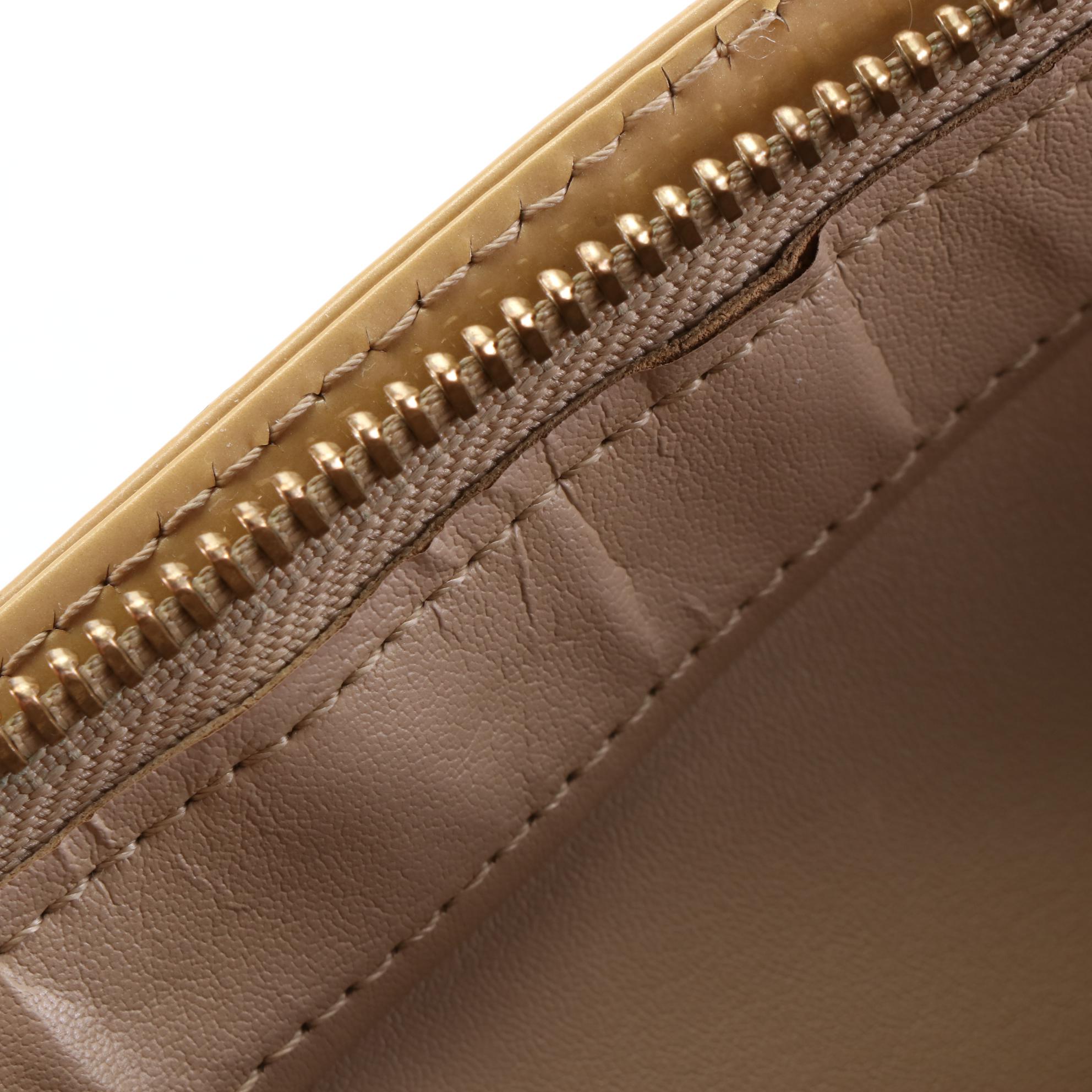 Louis Vuitton Houston Bag in Monogram Vernis and Vachetta Leather