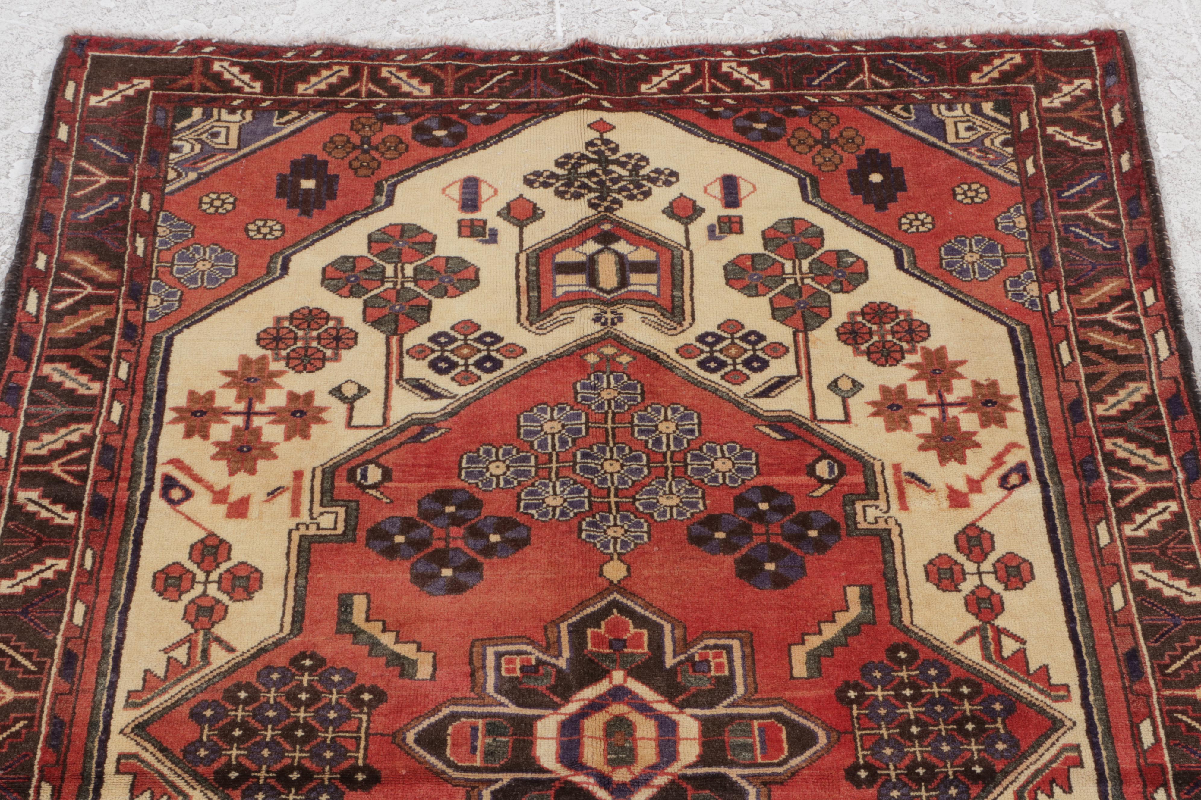 4'6 x 6'11 Hand-Knotted Persian Hamadan Area Rug