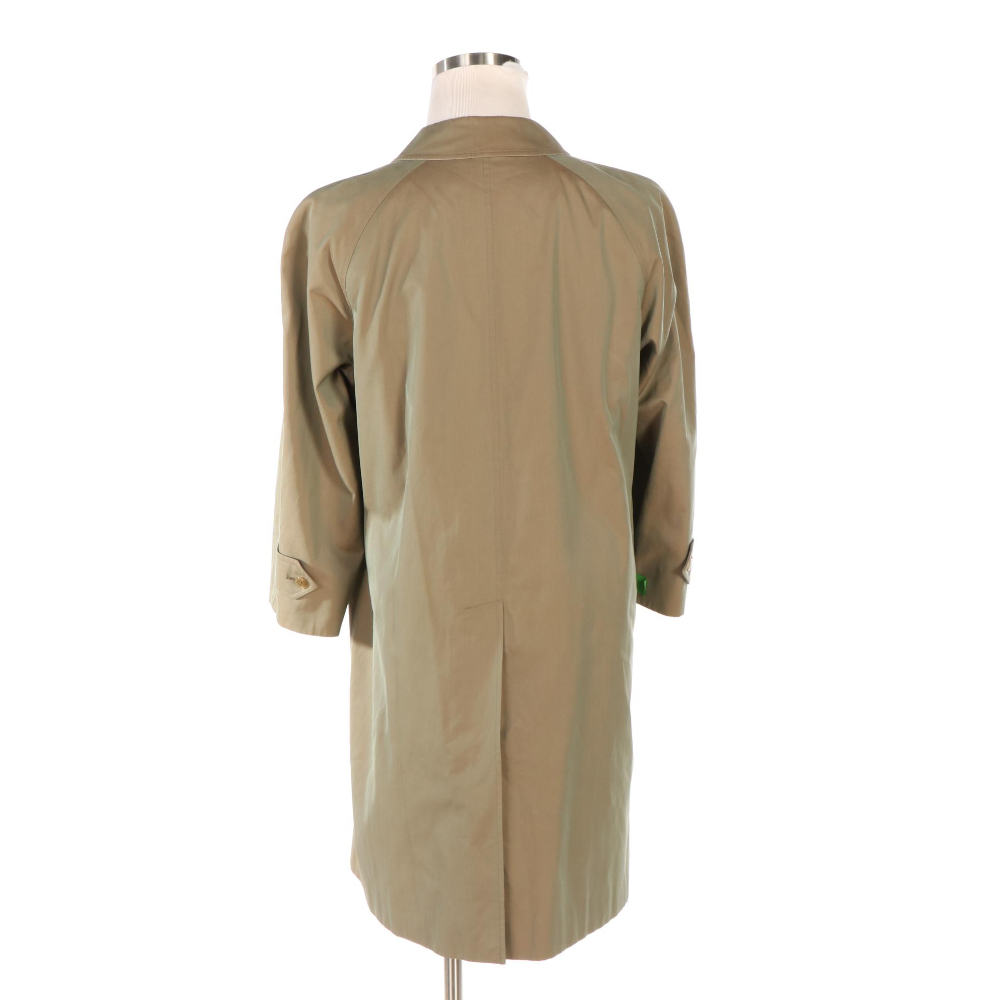 Men's Burberrys Raglan Sleeve Raincoat in Cotton