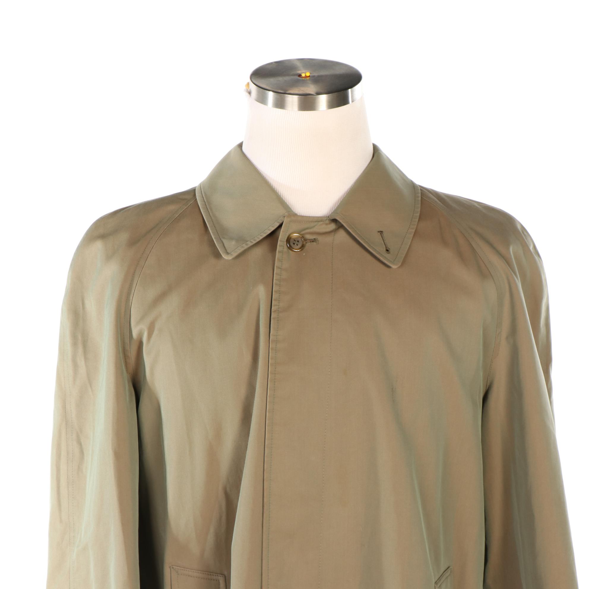 Men's Burberrys Raglan Sleeve Raincoat in Cotton