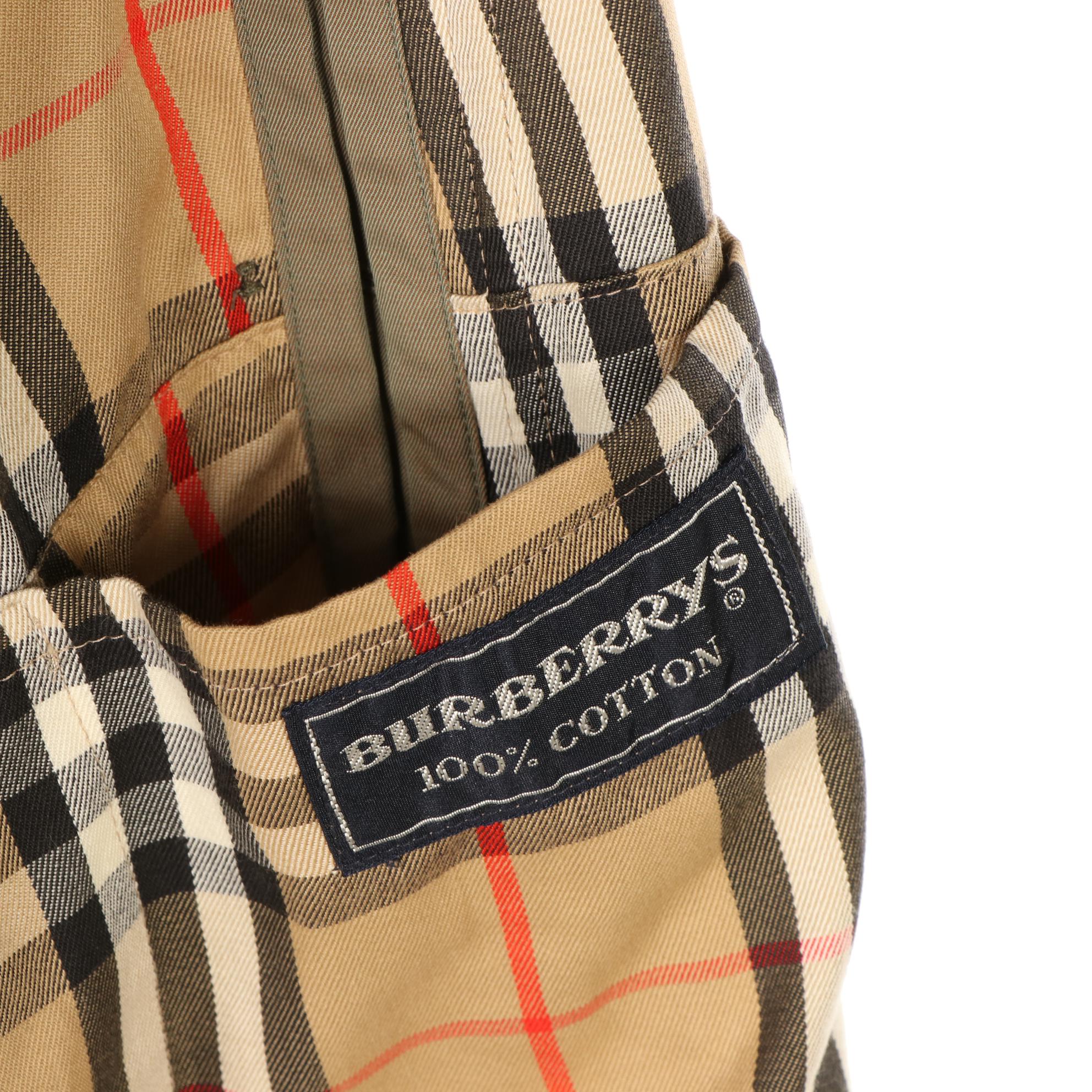 Men's Burberrys Raglan Sleeve Raincoat in Cotton