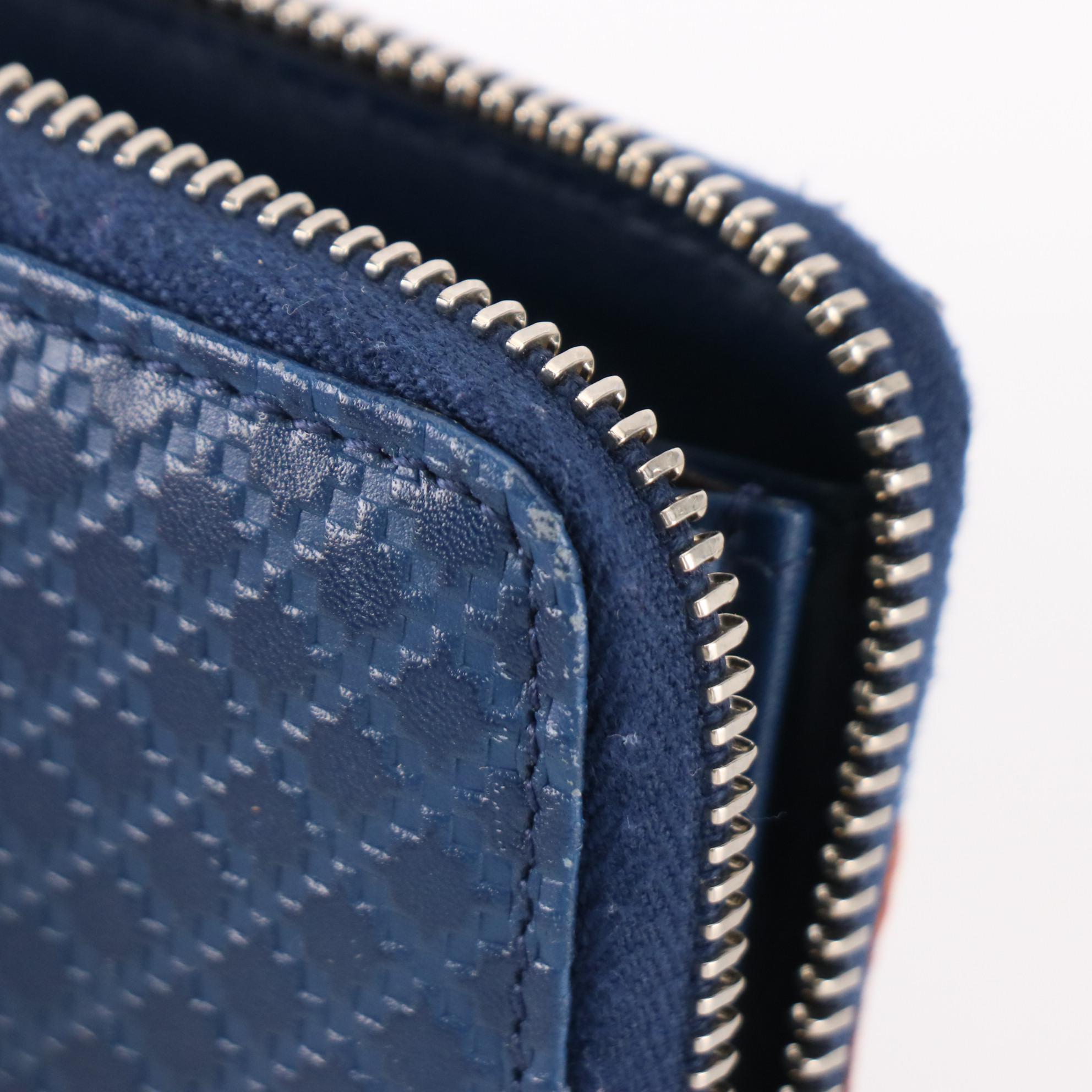 Gucci Zip-Around Compact Wallet in Diamante Embossed Leather