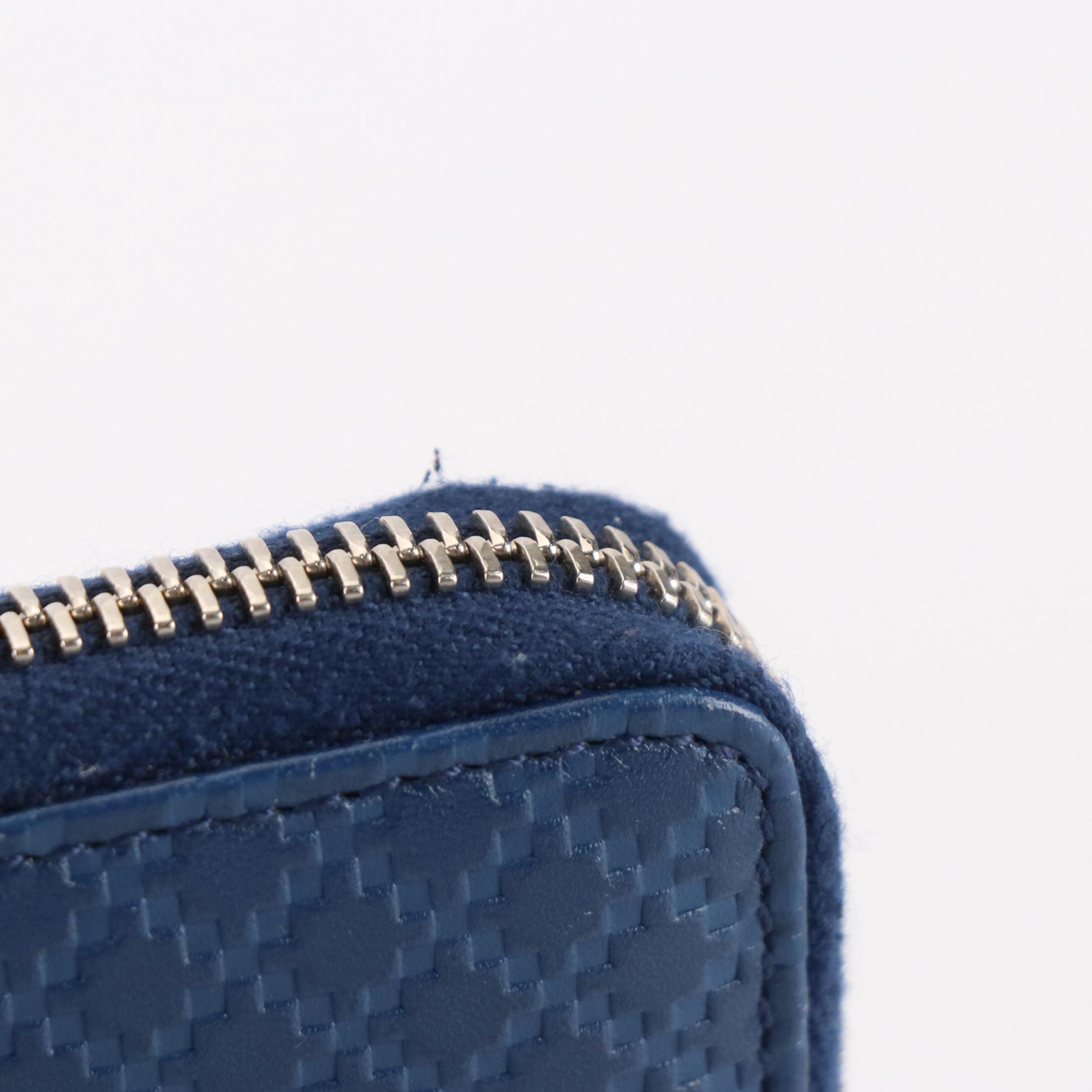 Gucci Zip-Around Compact Wallet in Diamante Embossed Leather