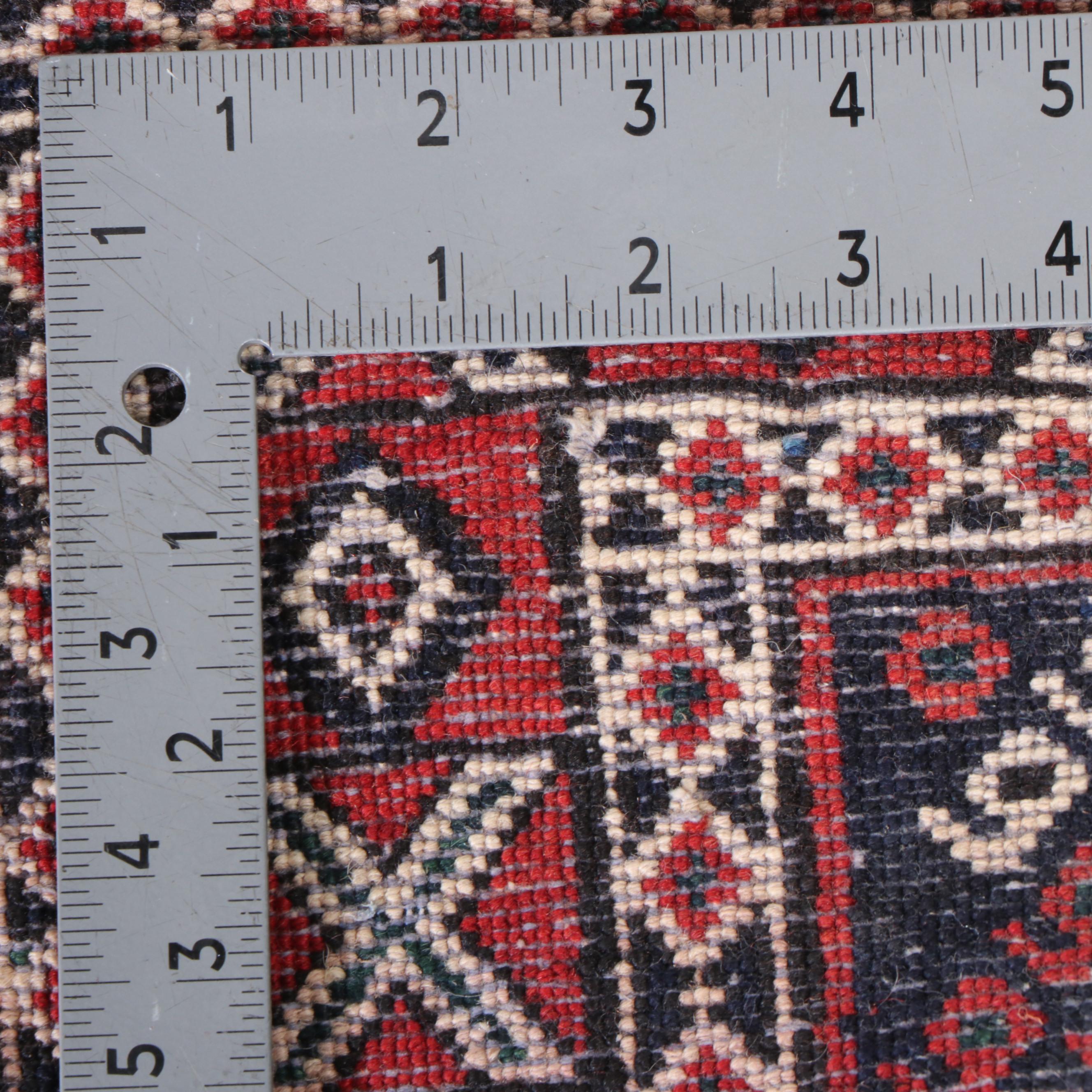 3'10 x 5'9 Hand-Knotted Persian Shiraz Area Rug