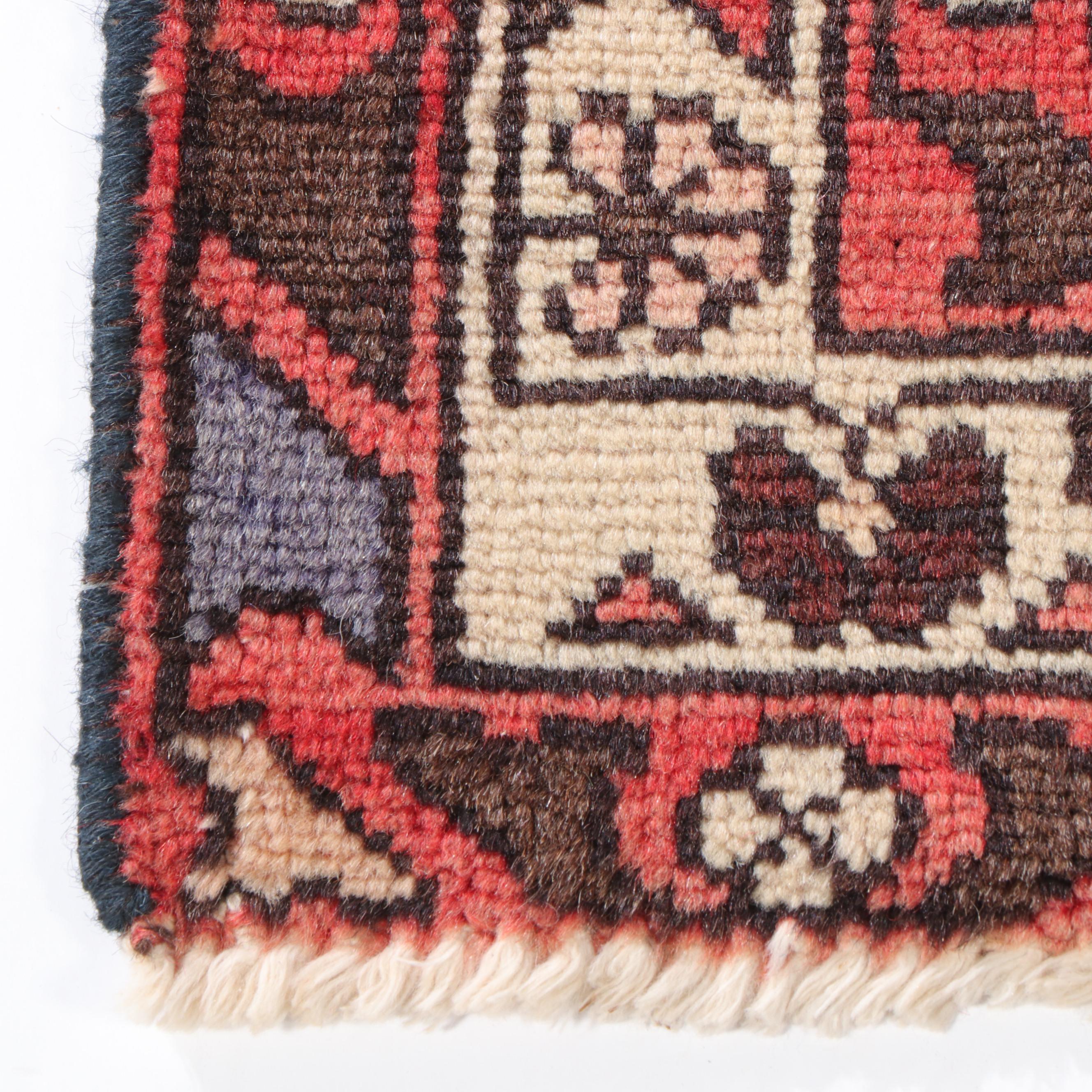 3'5 x 4'11 Hand-Knotted Persian Hamadan Accent Rug