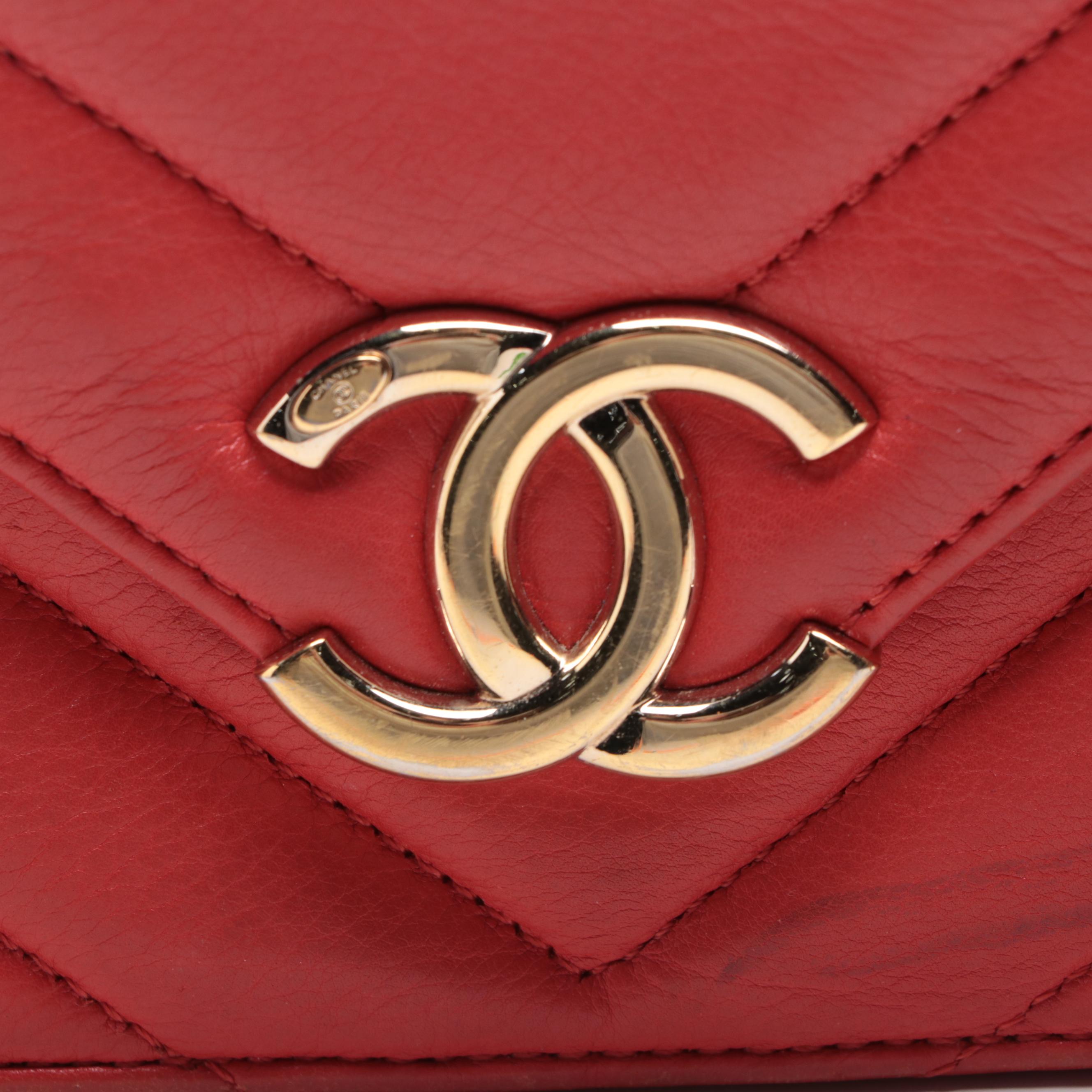 Chanel Small Envelope Flap Shoulder Bag in Quilted Lambskin Leather