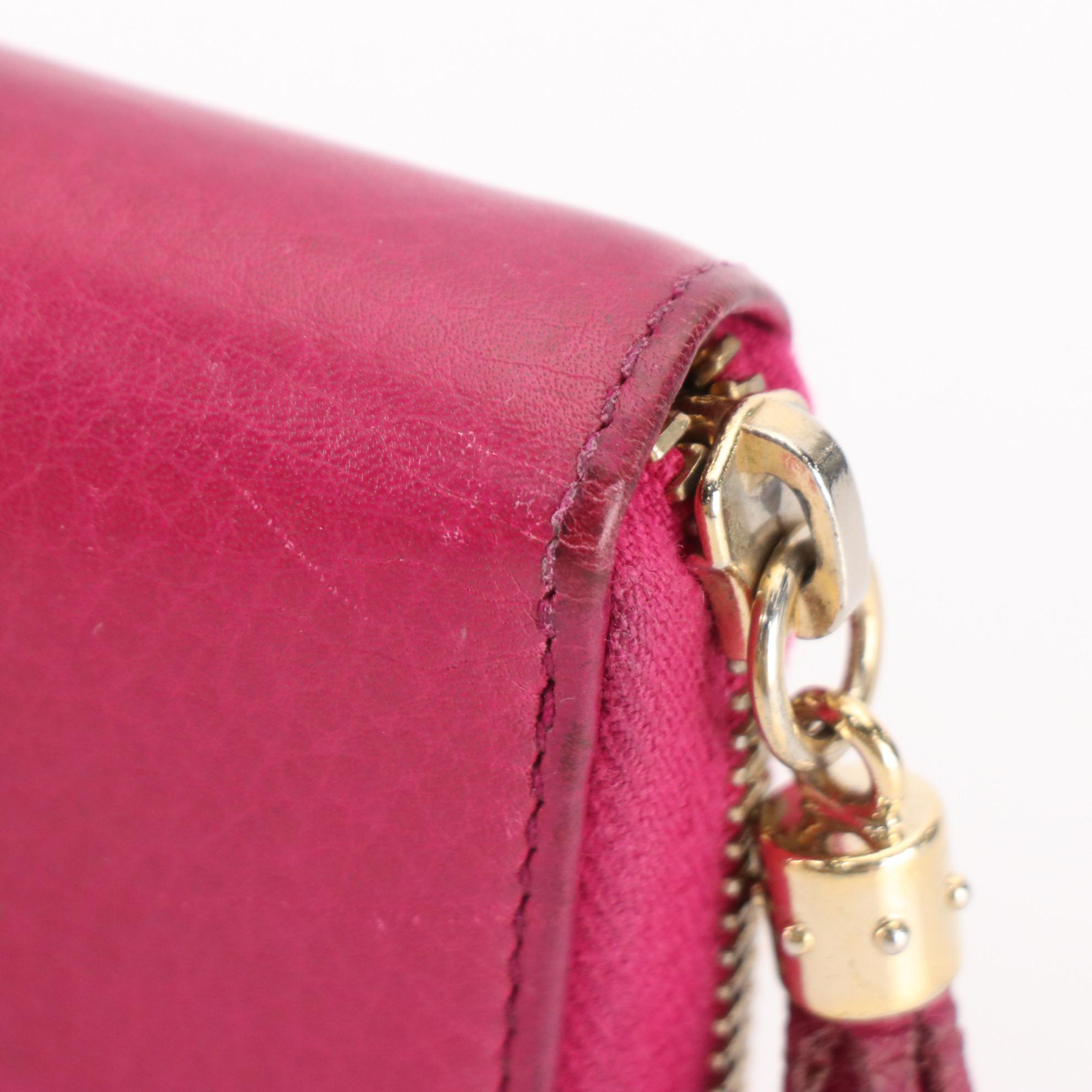 Gucci Soho Zip-Around Wallet in Grain Leather