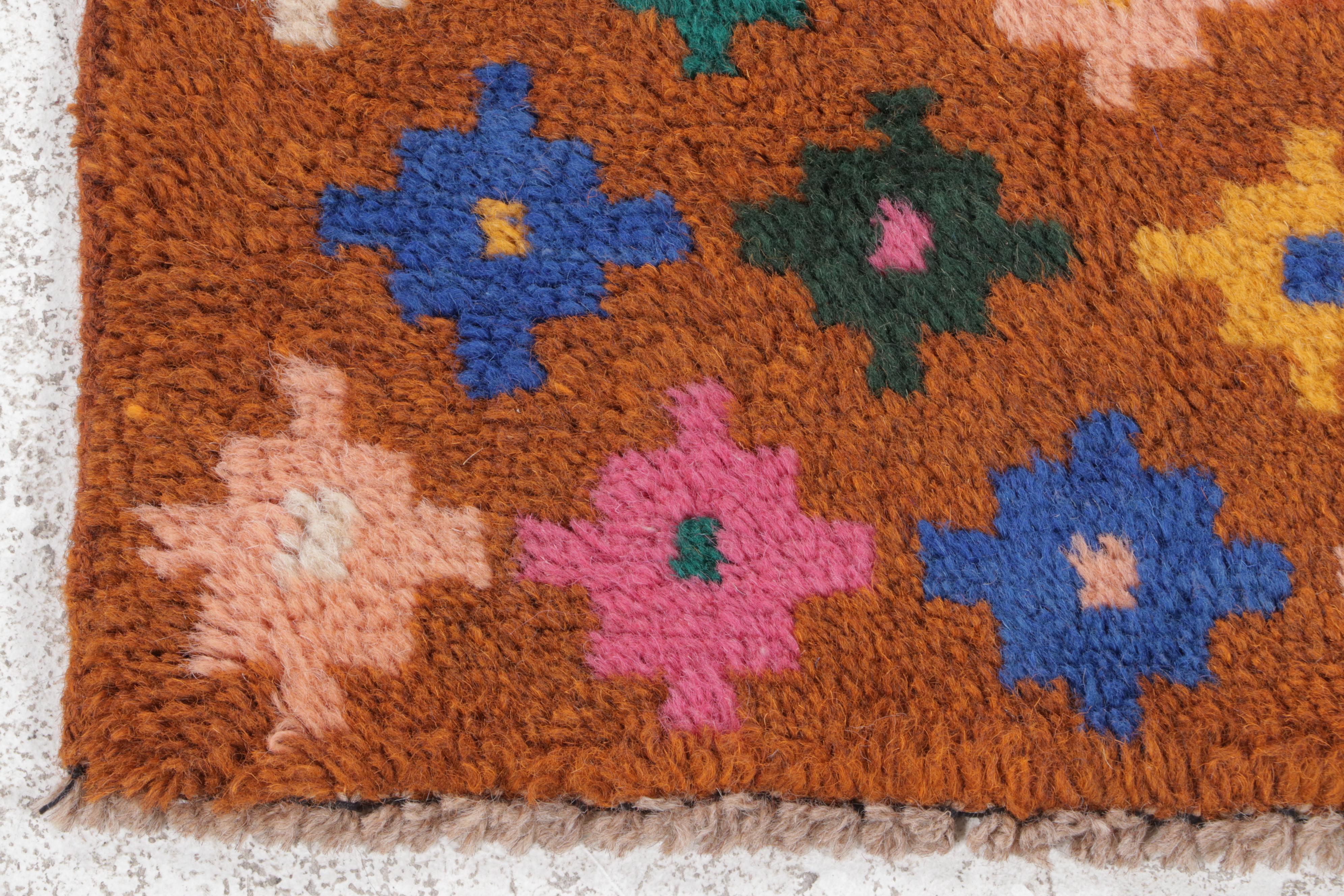 4' x 6' Hand-Knotted Indo-Persian Gabbeh Area Rug