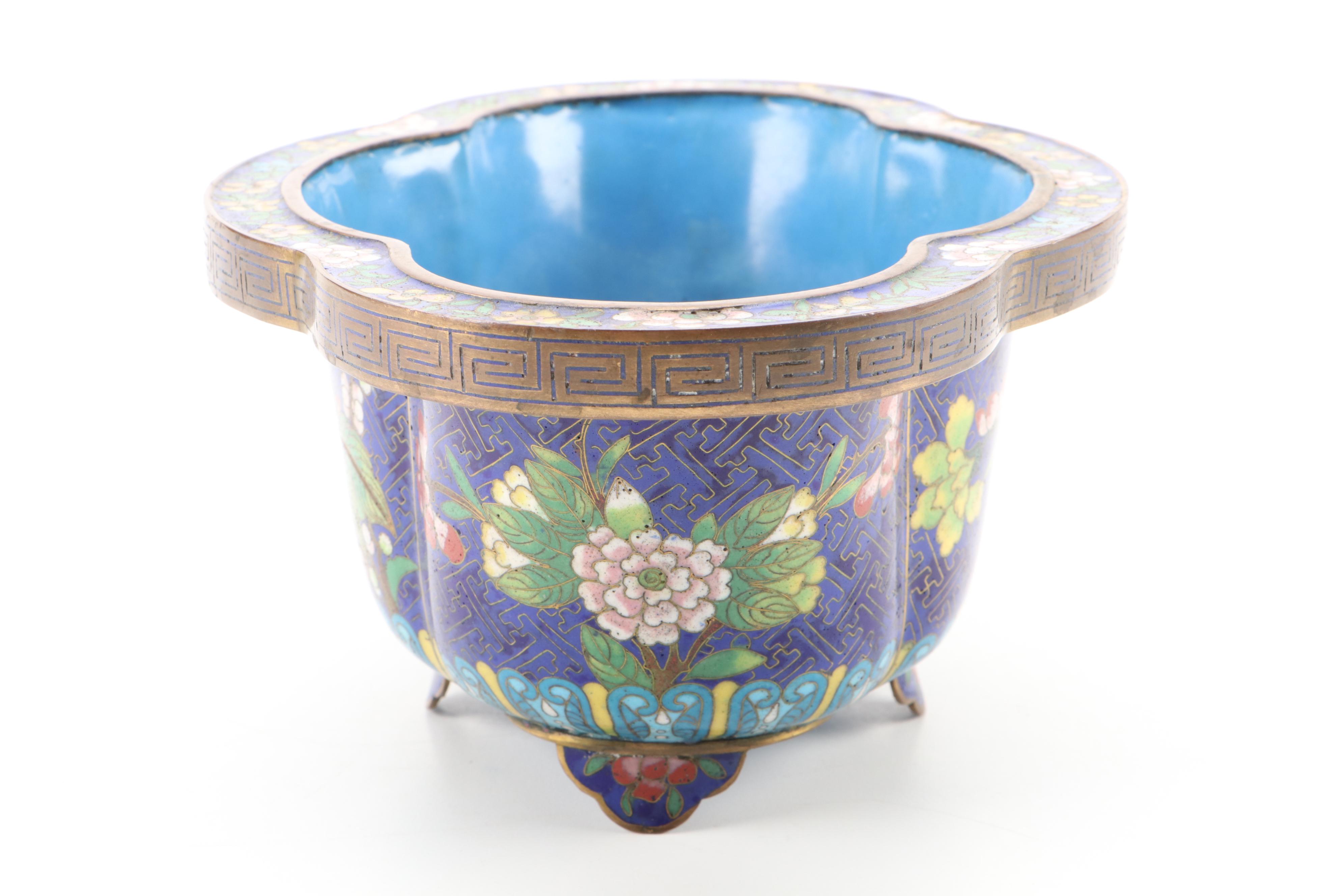 Chinese Cloisonné Garden Motif Quatrefoil Footed Bowl