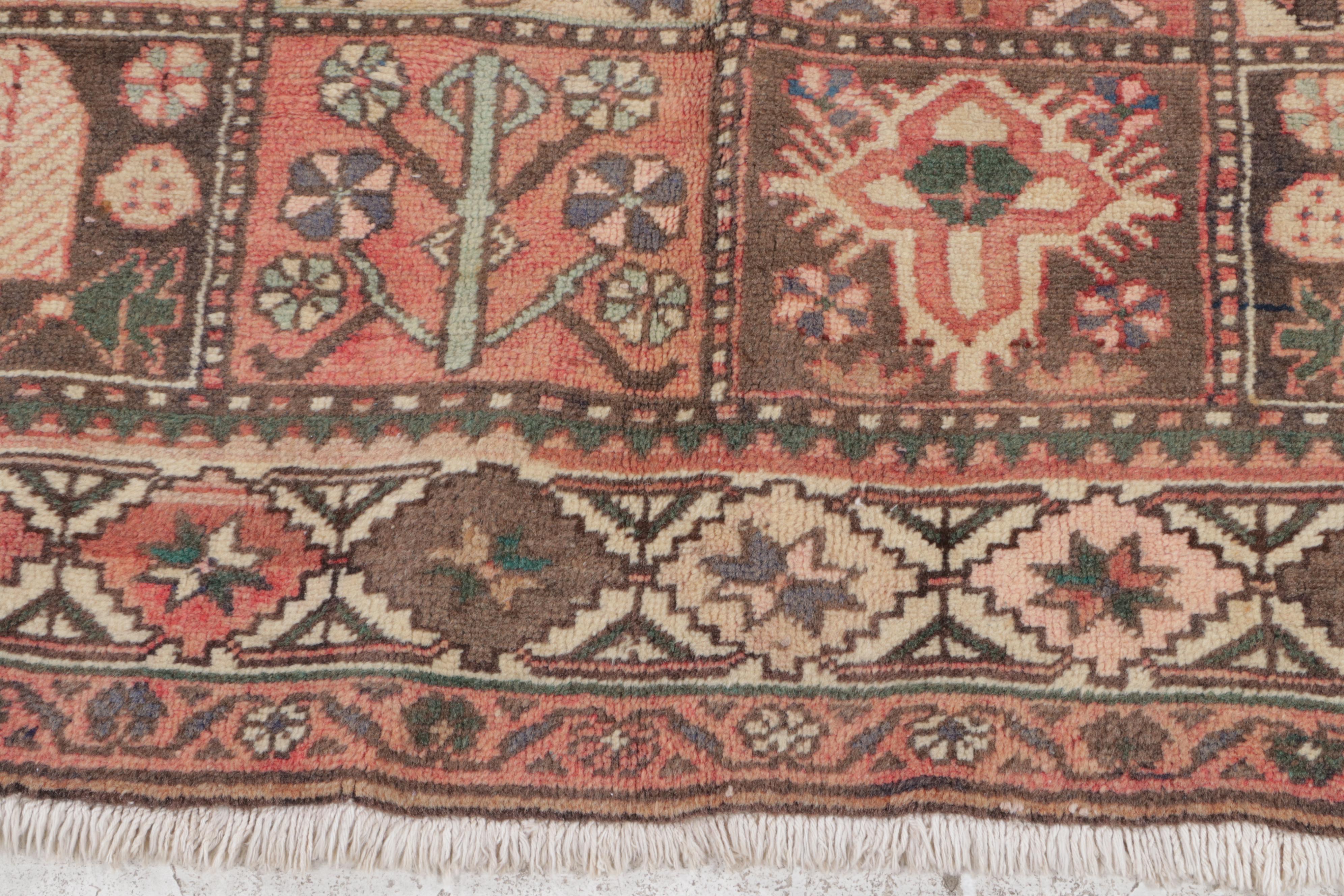 5'2 x 7'8 Hand-Knotted Persian Bakhtiari Area Rug