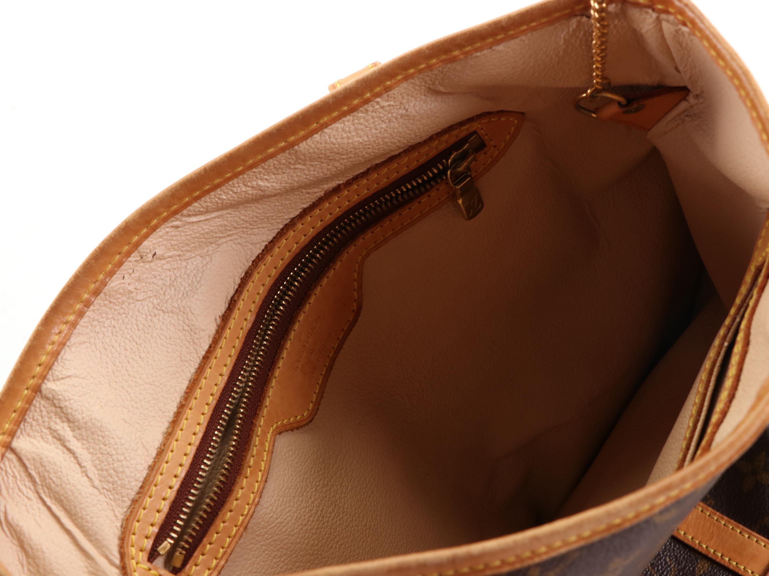 Louis Vuitton Bucket Bag GM and Zip Pouch in Monogram Canvas