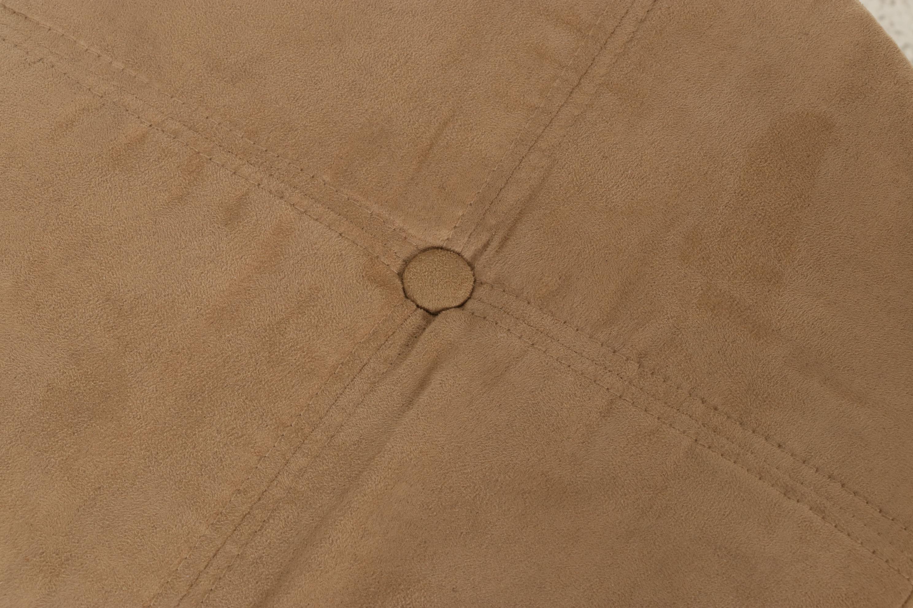 Wellington Hall Walnut-Finish Side Table with Pair of Poufs