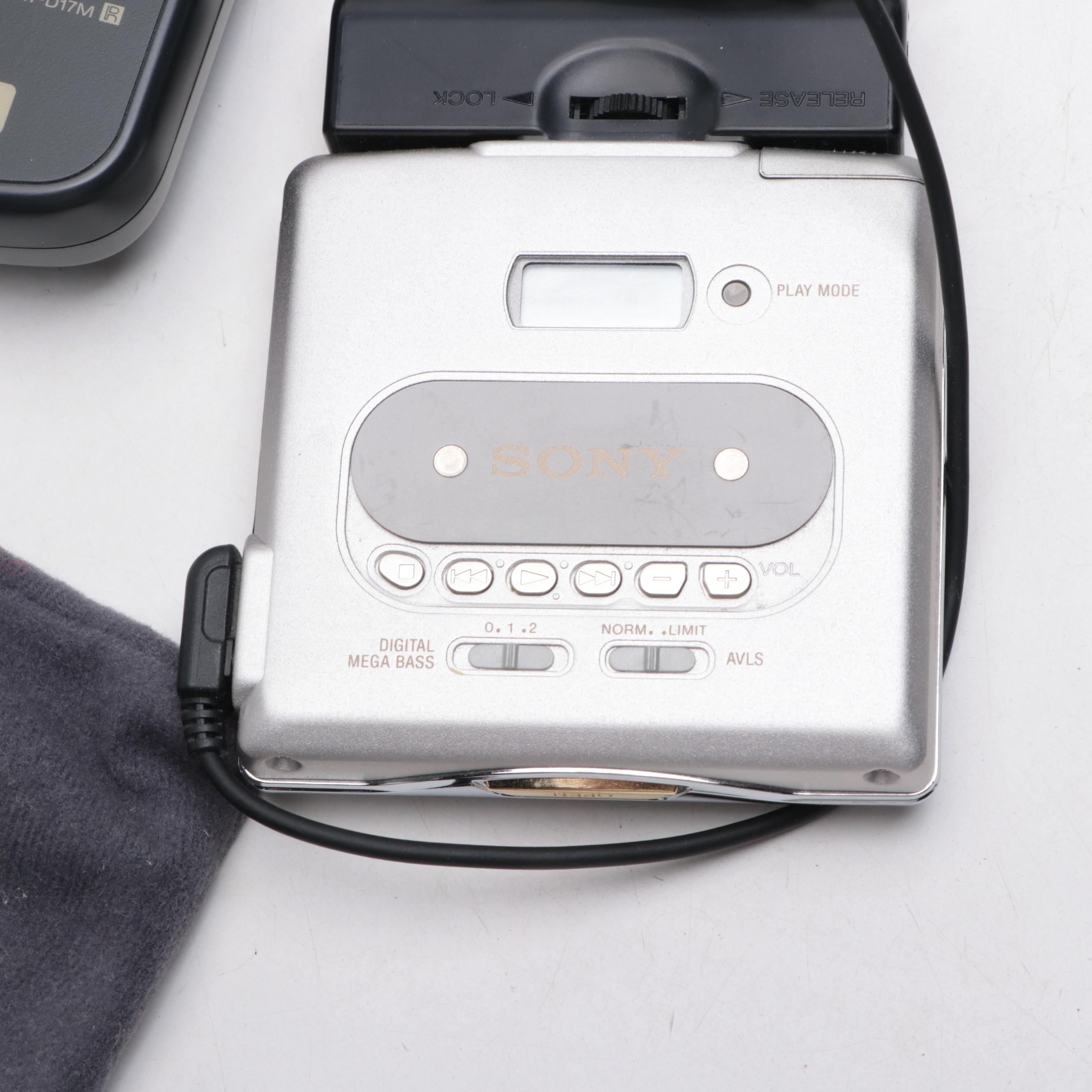 Sony MDS-J8920 Minidisc Deck with Sony MD Walkman and More