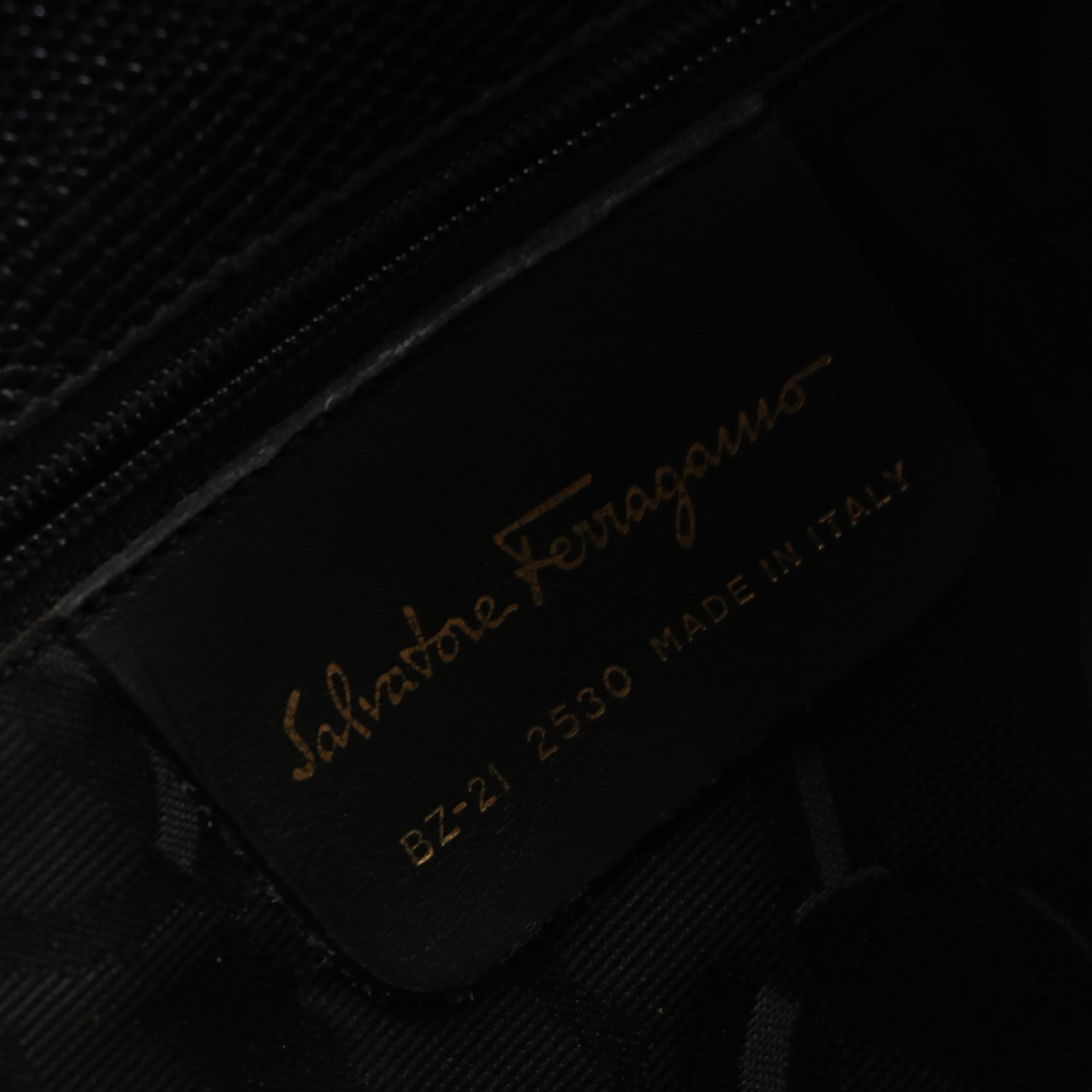 Salvatore Ferragamo Vara Shoulder Tote in Black Lizard Embossed Leather