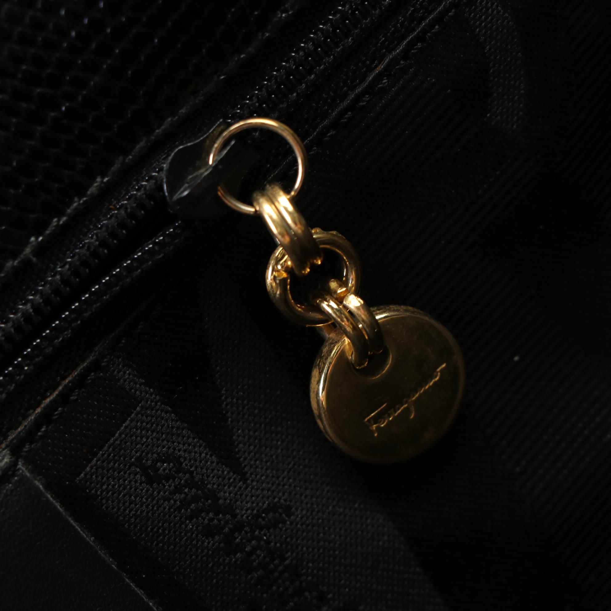 Salvatore Ferragamo Vara Shoulder Tote in Black Lizard Embossed Leather