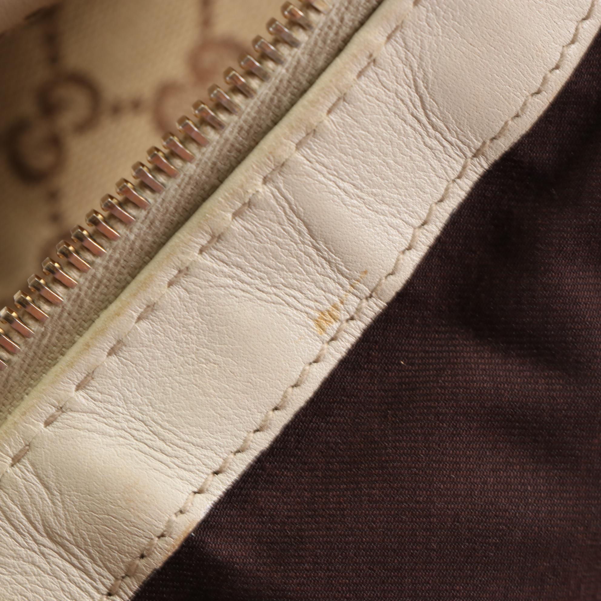 Gucci Sukey Medium Hobo Shoulder Bag in GG Canvas and Leather