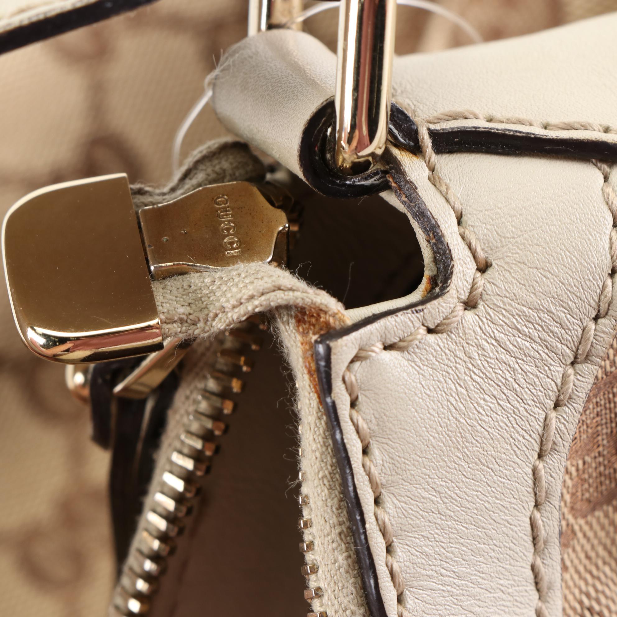 Gucci Sukey Medium Hobo Shoulder Bag in GG Canvas and Leather