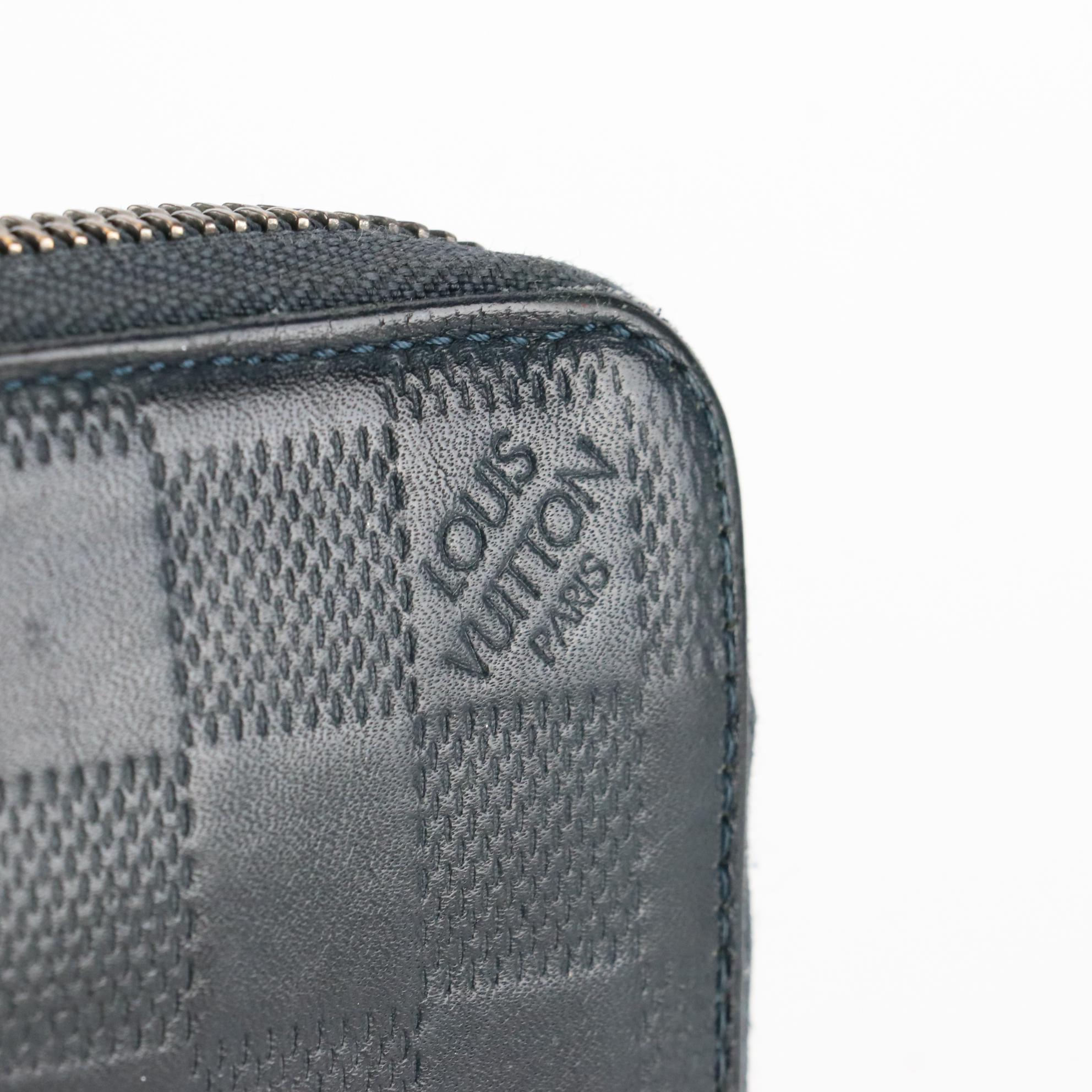 Louis Vuitton Zip-Around Wallet in Damier Infini Leather