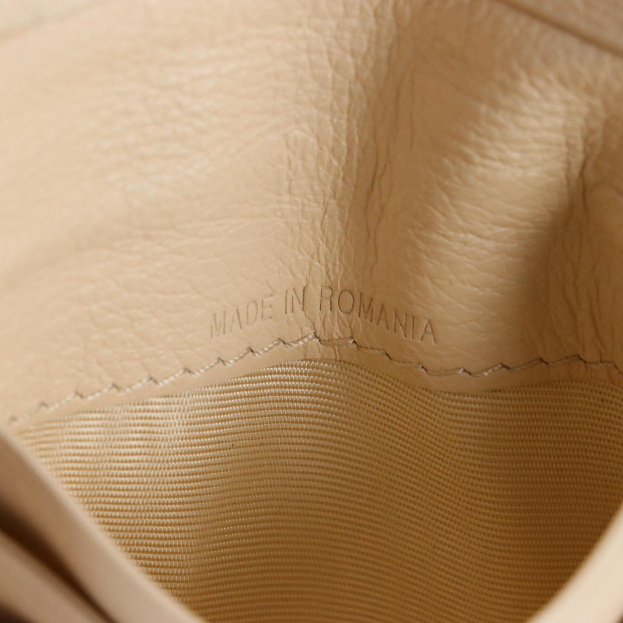 Chloé Paddington Compact Zip Around Wallet in Cream Leather