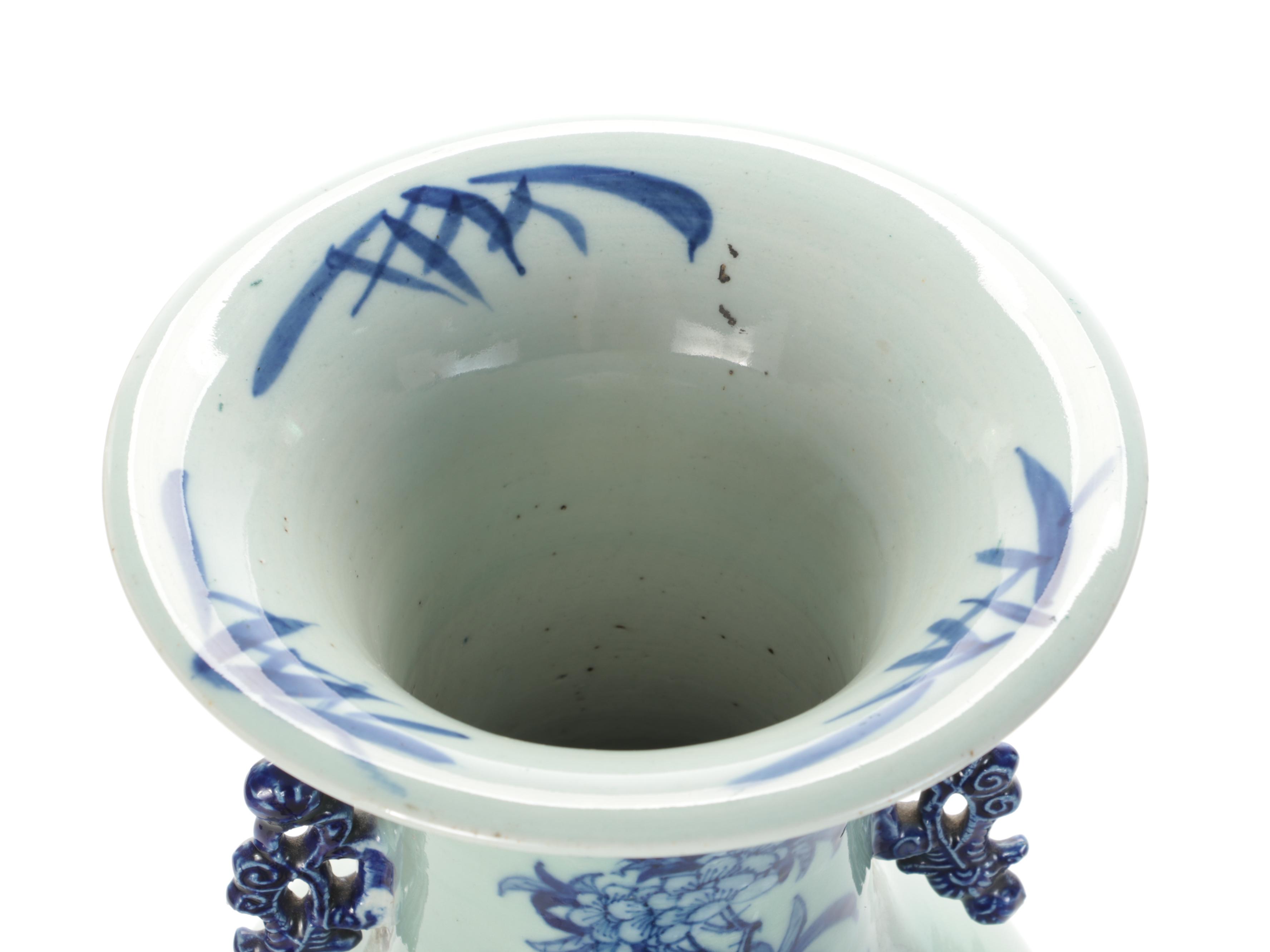 Chinese Blue and White Floral and Bird Motif Porcelain Vase