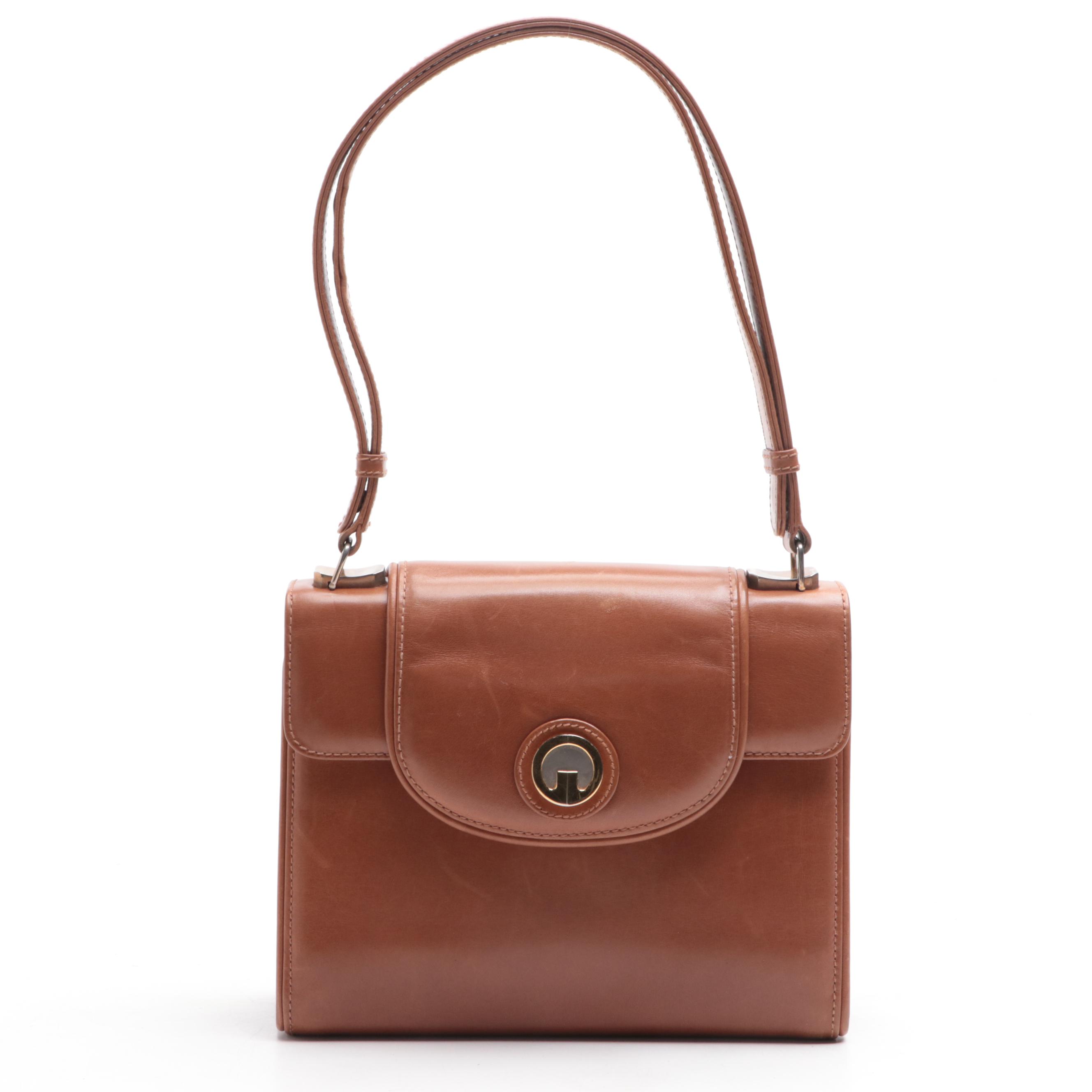 Gucci Flap Front Handbag in Brown Leather