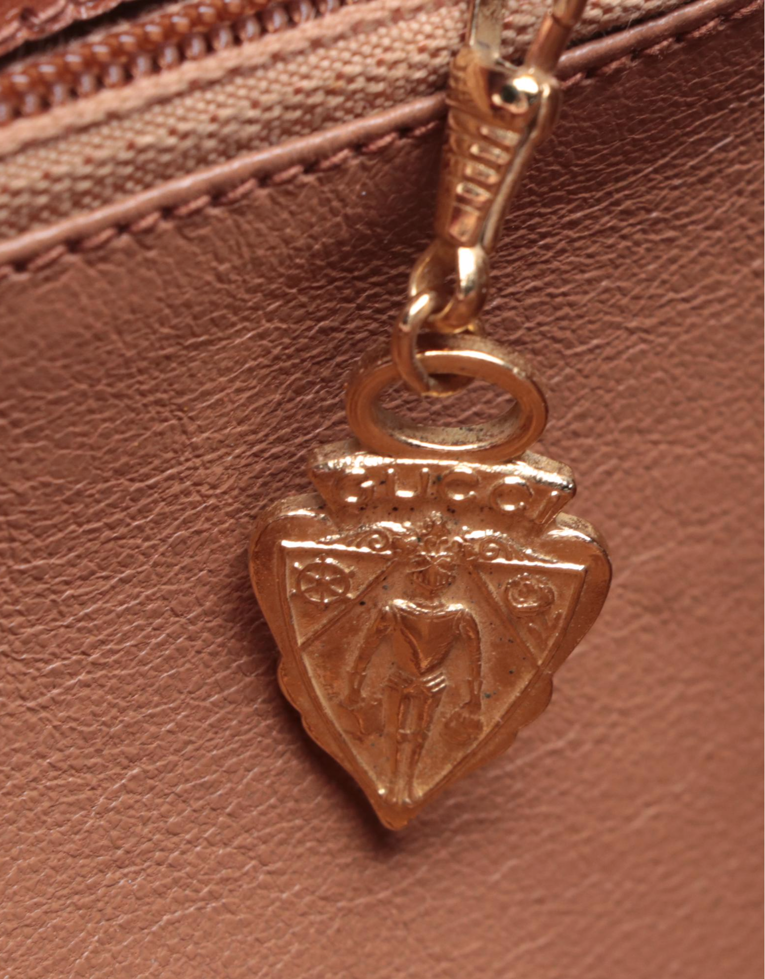 Gucci Flap Front Handbag in Brown Leather