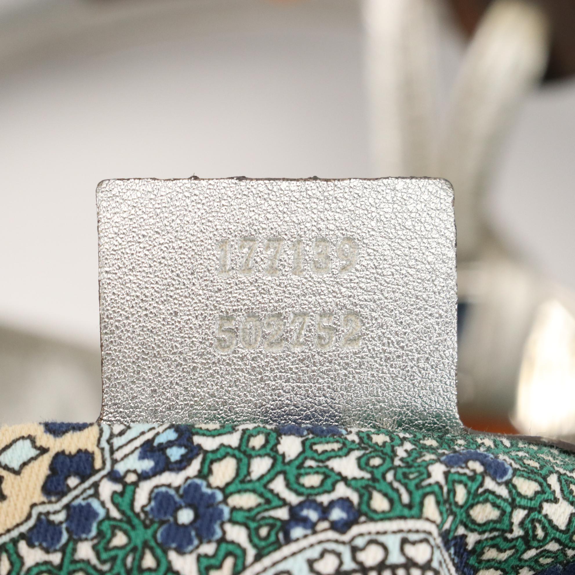 Gucci  Babouska Indy Two-Way Bag in Silver Metallic Leather with Bamboo Tassels