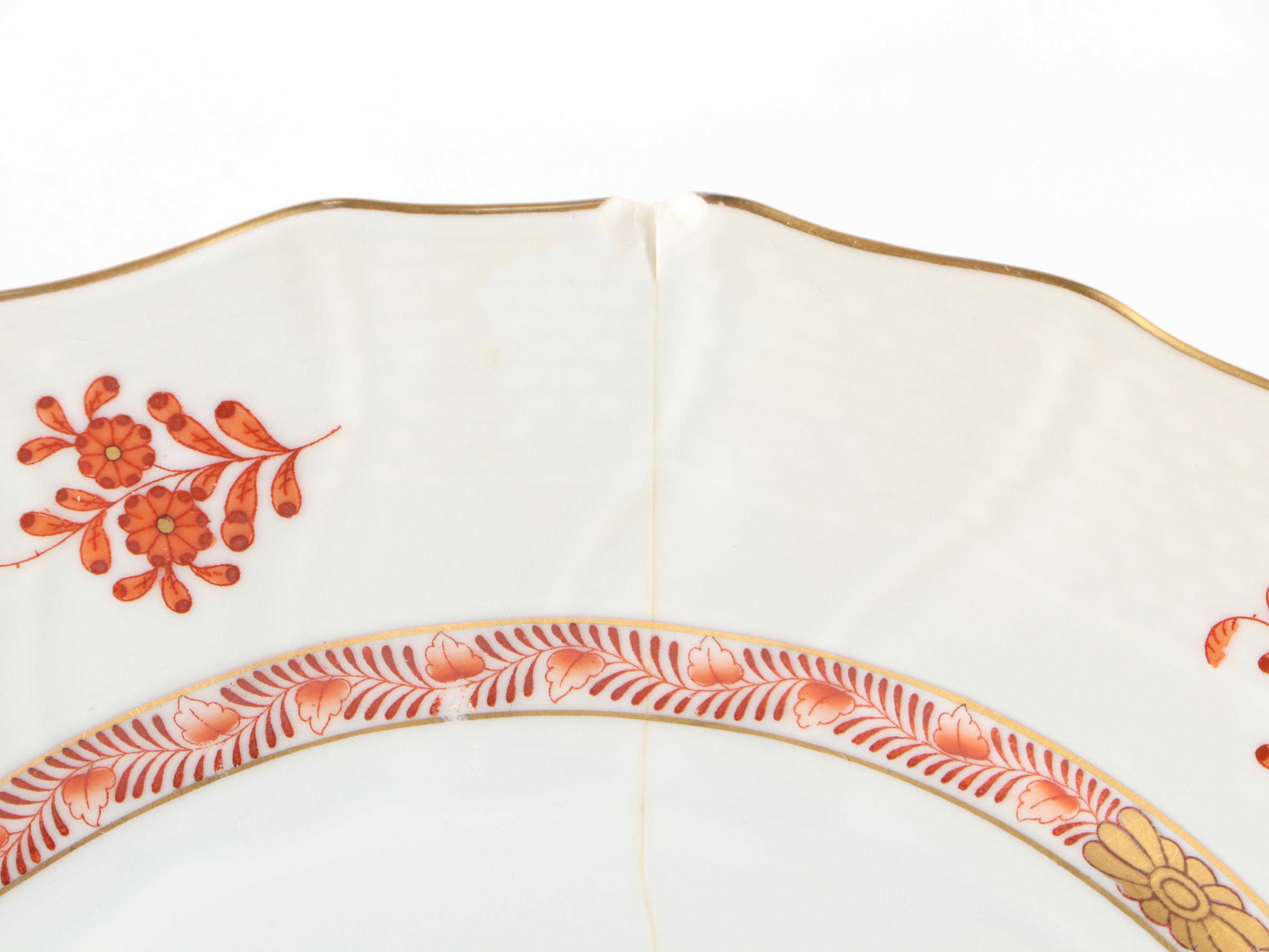 Herend Rust "Chinese Bouquet" Porcelain Dinnerware, 20th Century