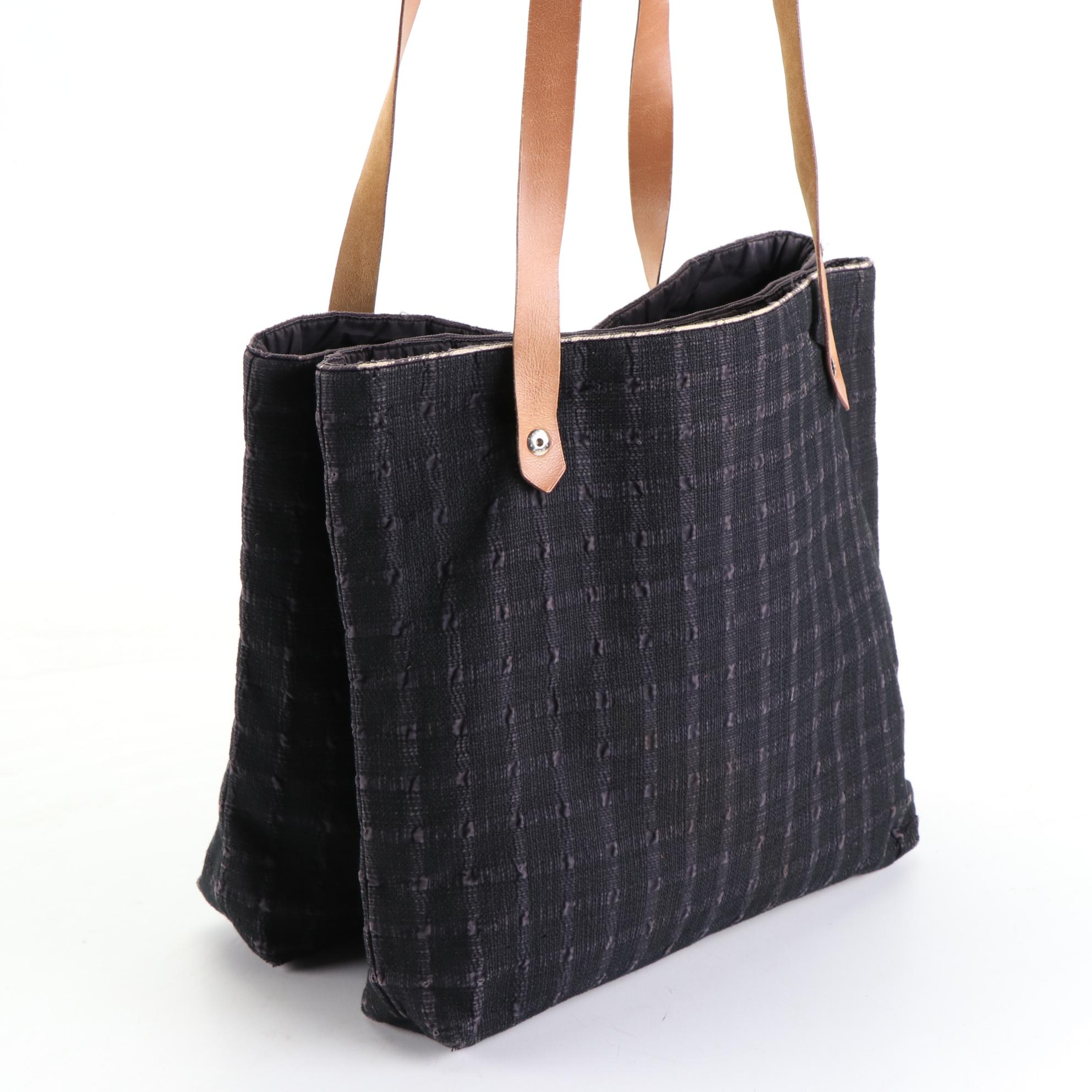 Hermès Amedaba Hippo de Poche Shoulder Bag