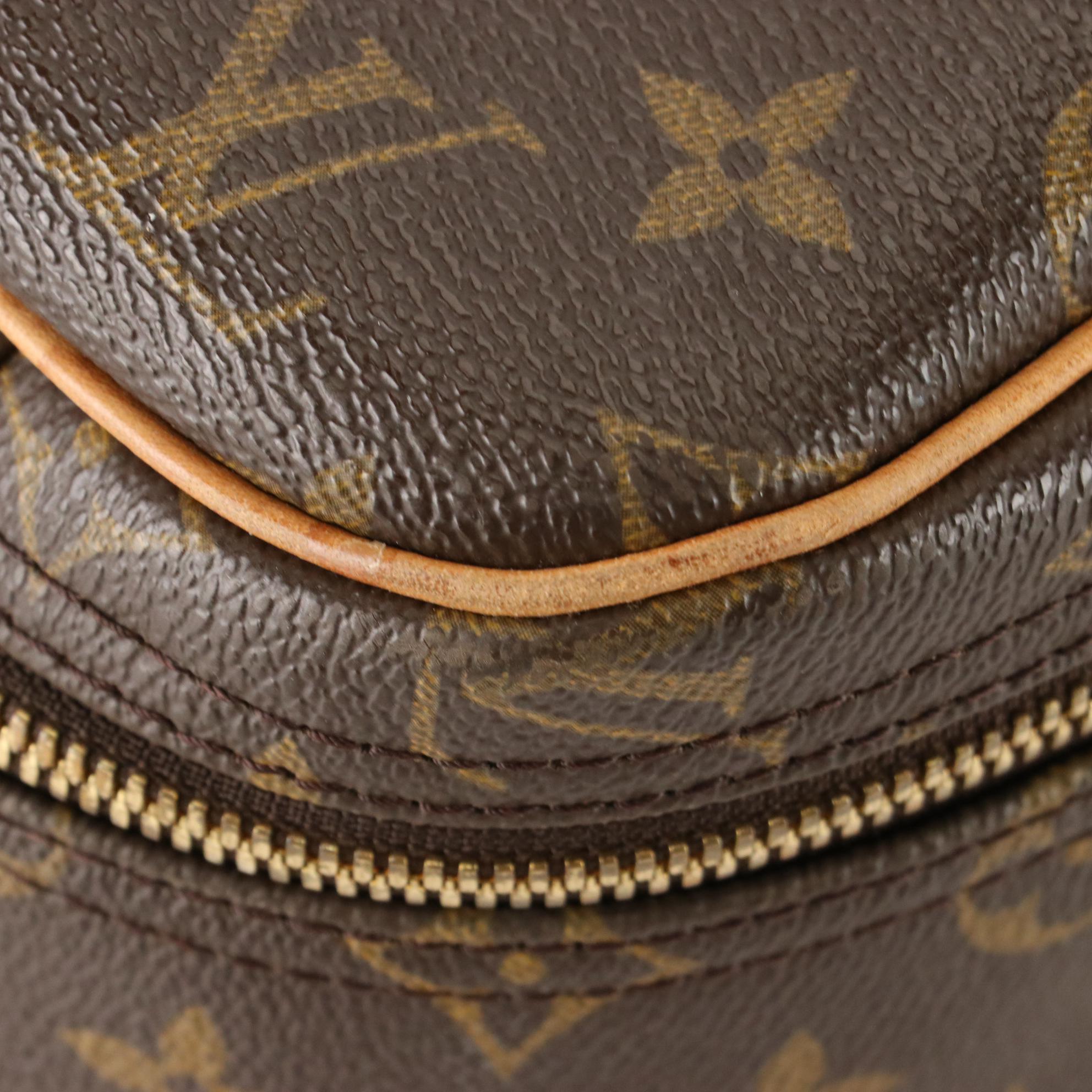 Louis Vuitton Excursion Shoe Bag in Monogram Canvas and Vachetta Leather