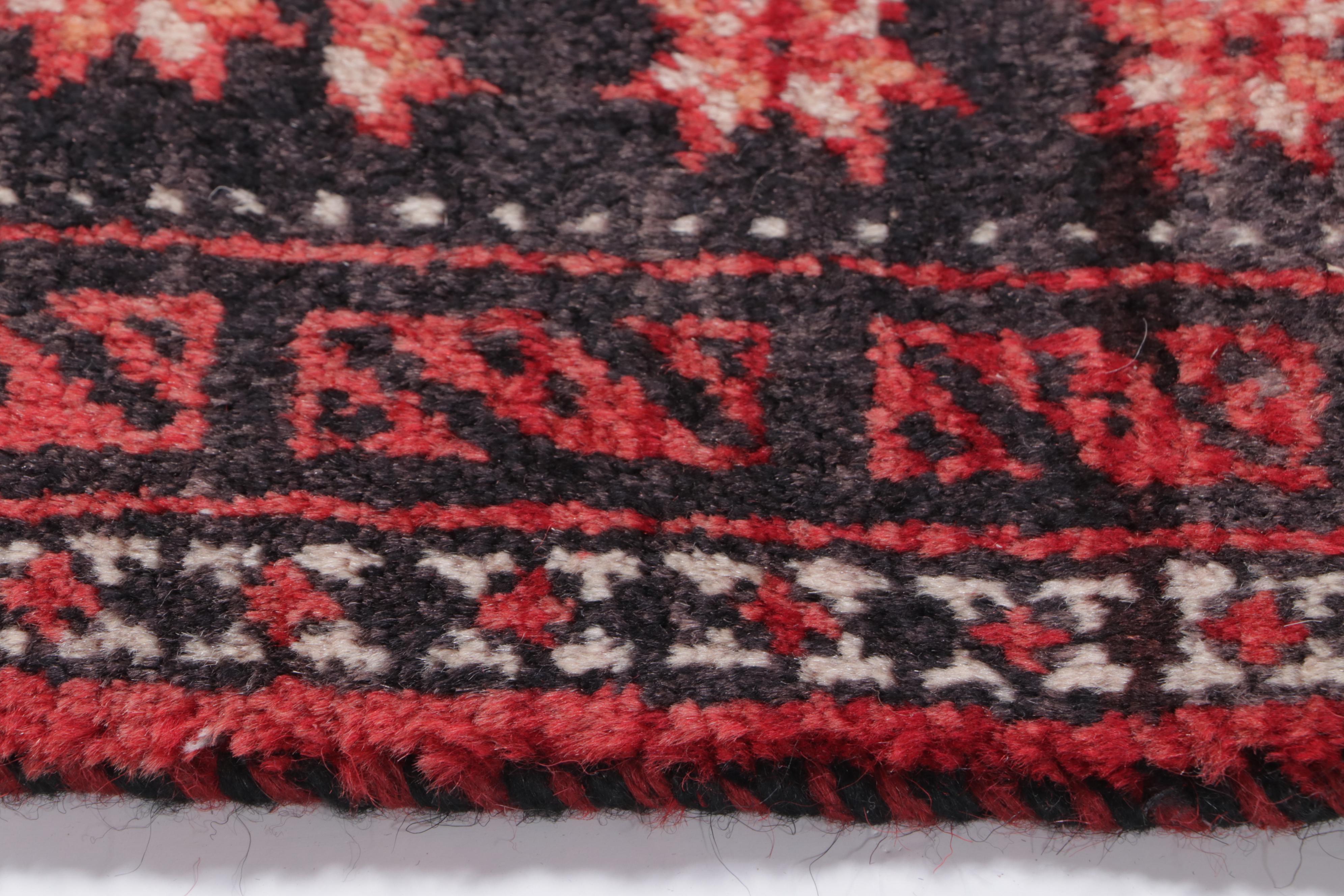 2'7 x 6'4 Hand-Knotted Persian Baluch Area Rug