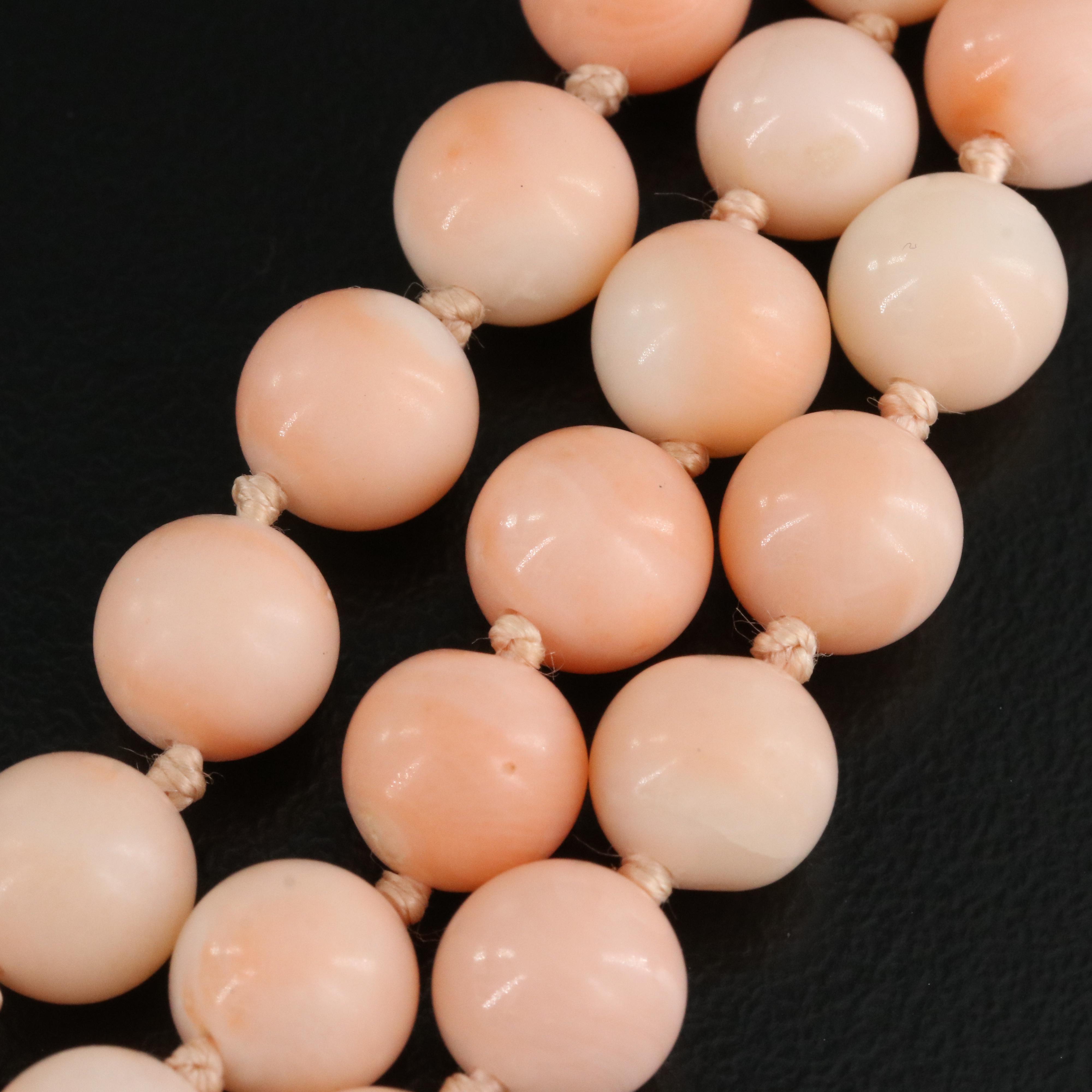 18K Coral, Diamond, Black Onyx and Mother-of-Pearl Necklace