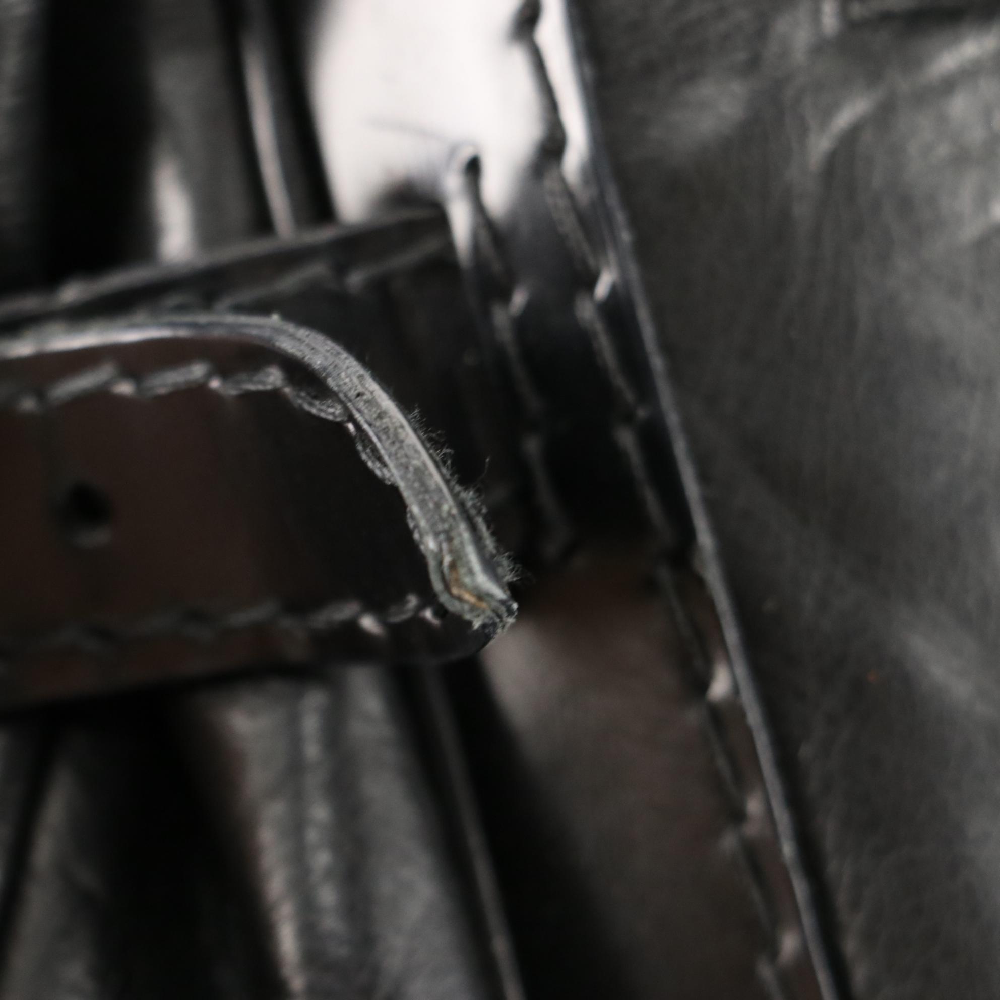 Gucci Queen Large Bow Buckle Satchel in Black Leather