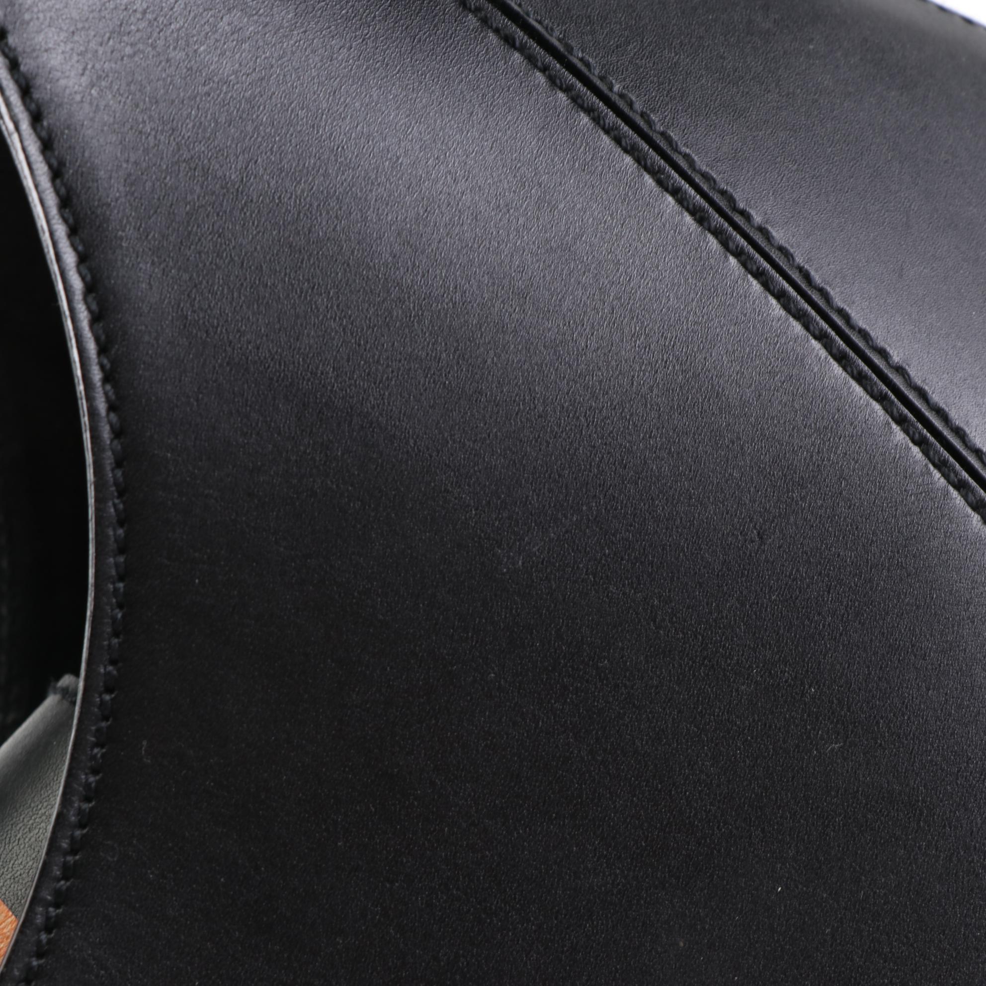 Salvatore Ferragamo Leather Shoulder Bag