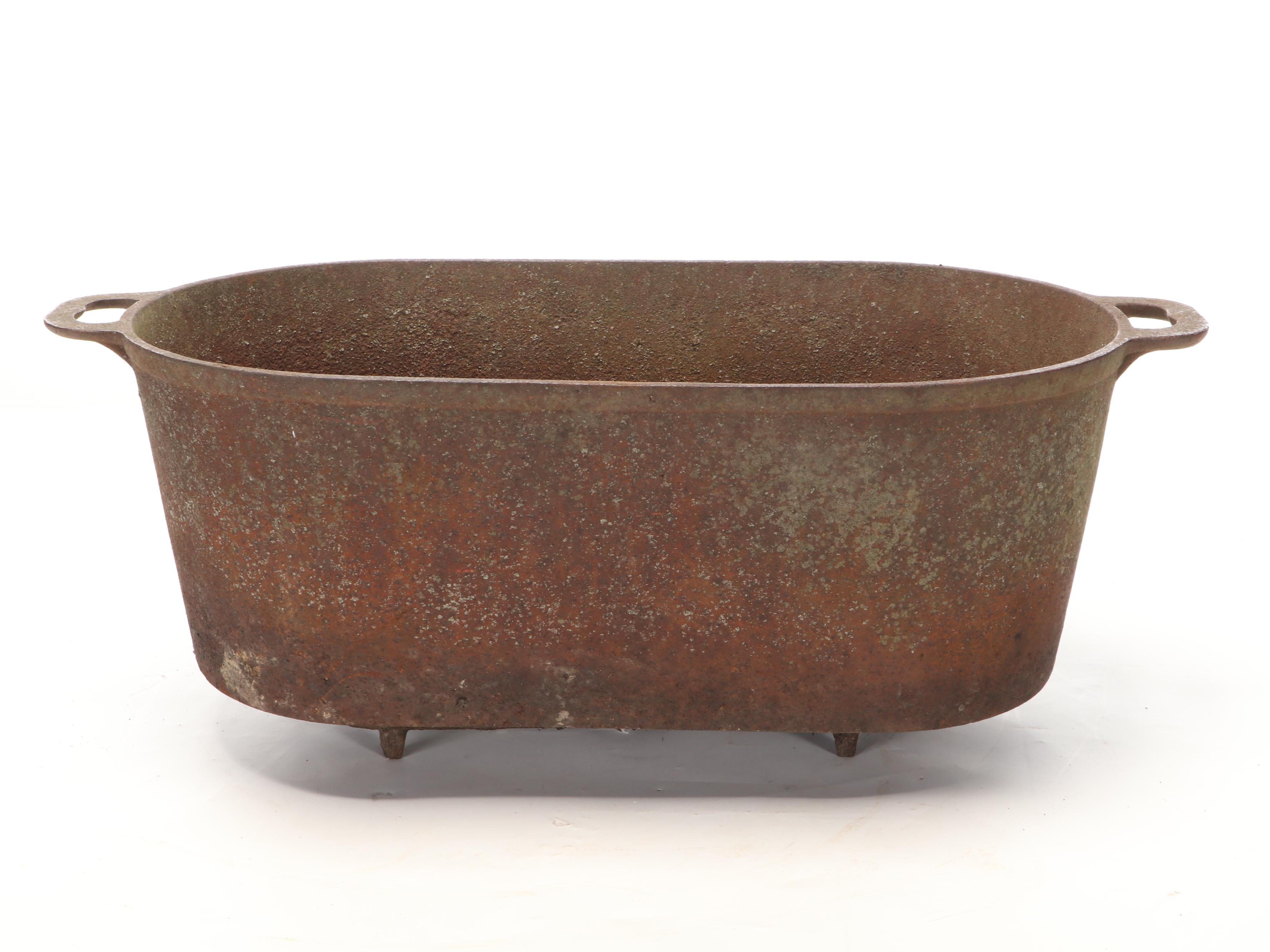 Cast Iron Boiler Tub with with Footed Cauldrons