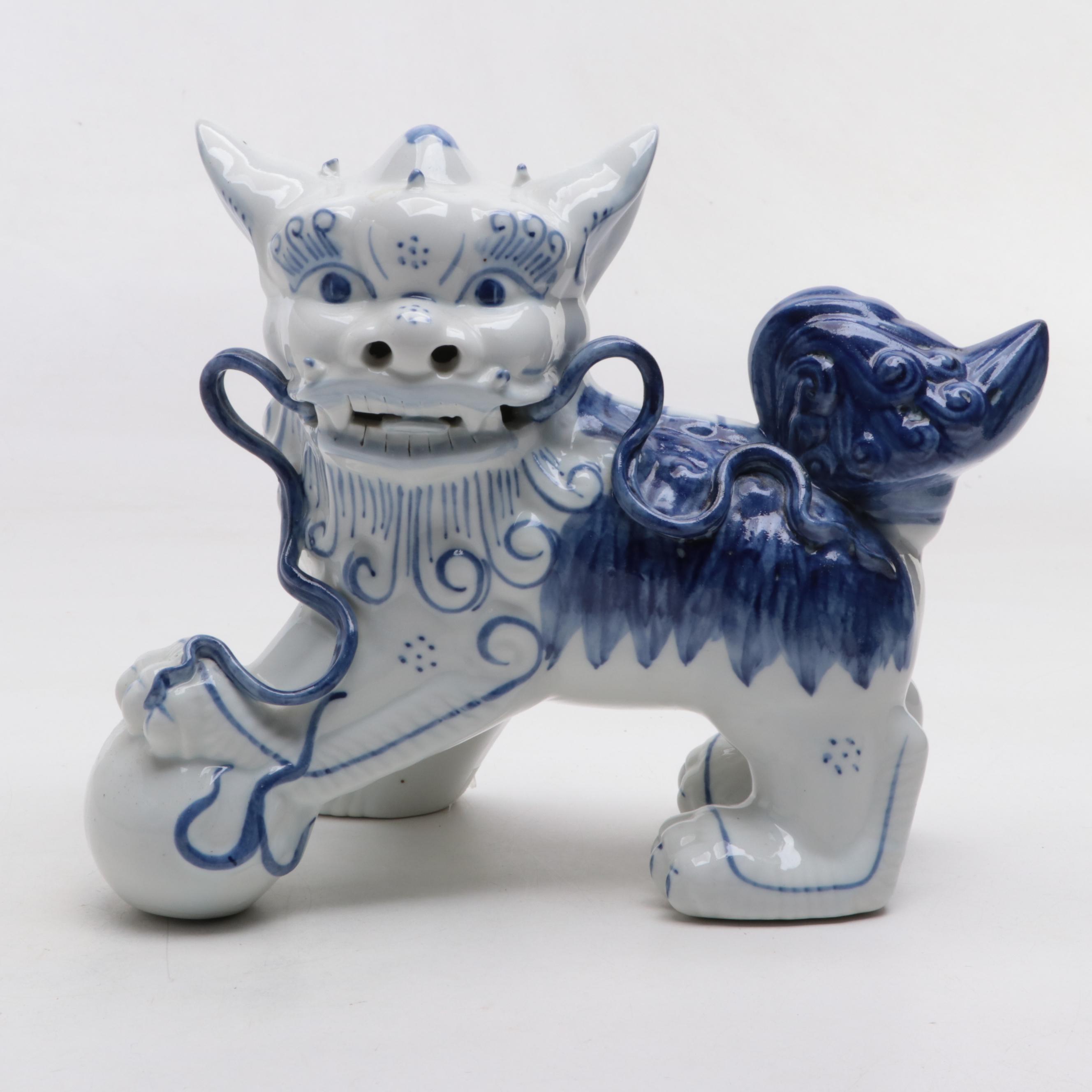 Chinese Double Happiness Ginger Jar with Guardian Lion Figure